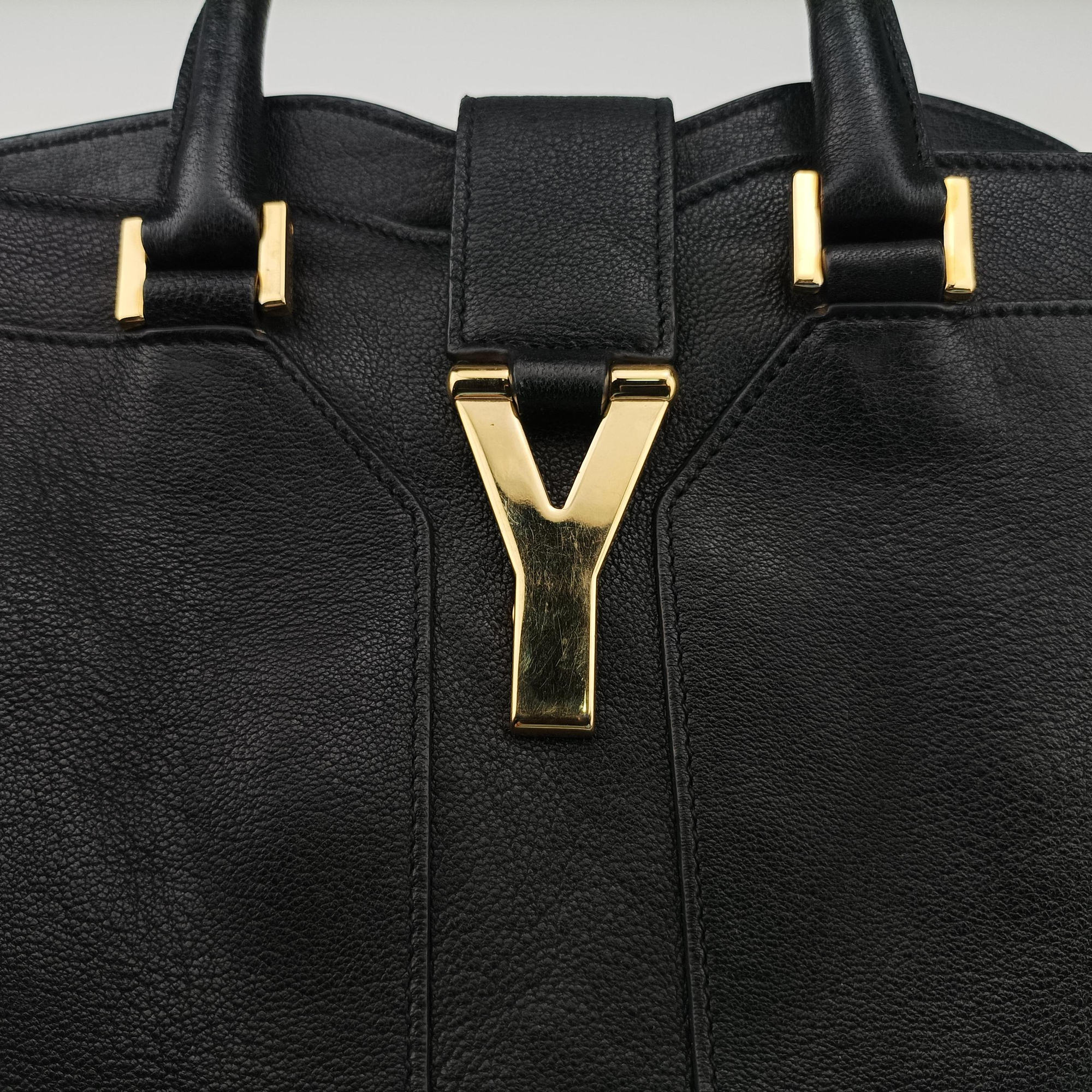 Pre-owned Yves Saint Laurent Cabas ChYc Black Leather 400666 shoulderbag | stylenewstar