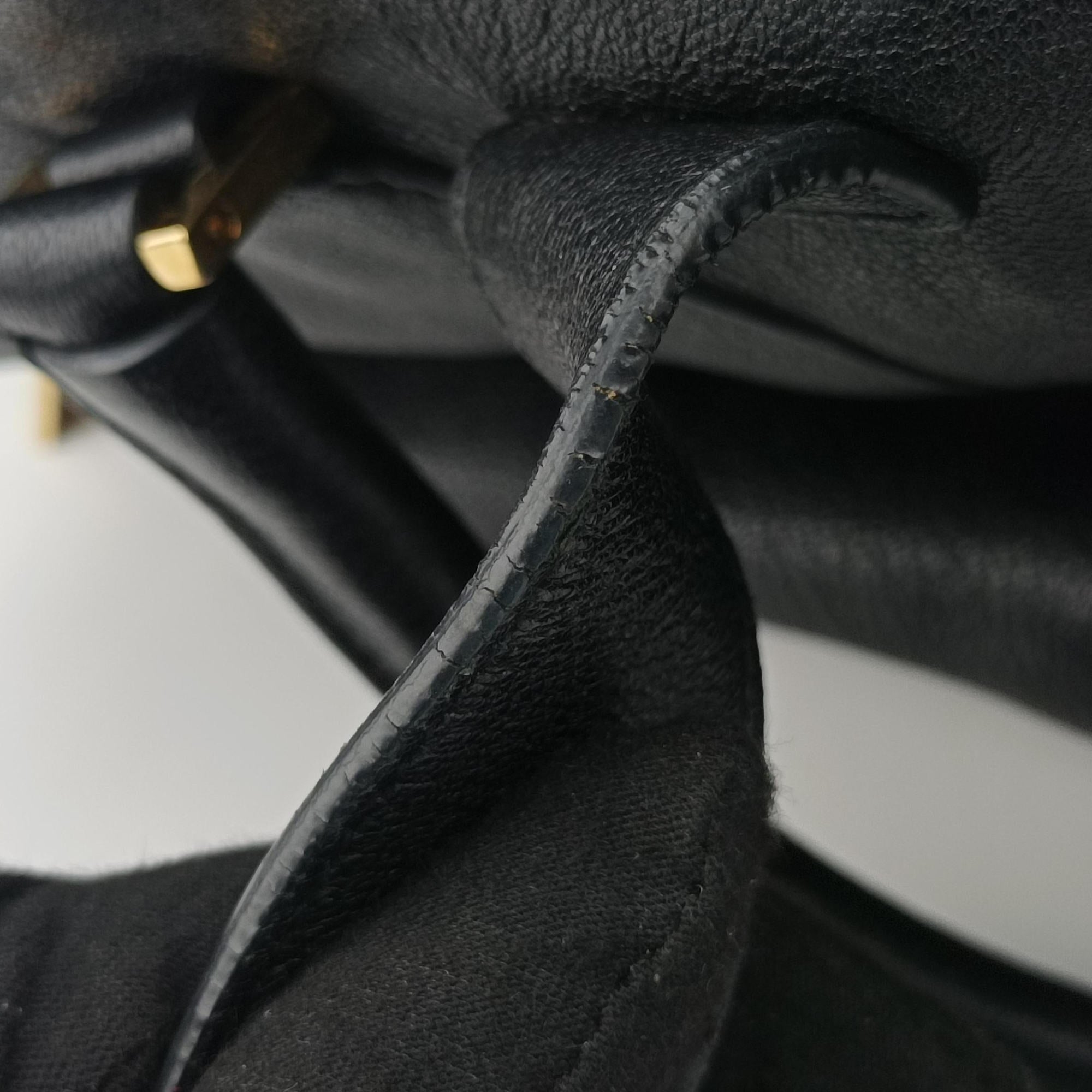 Pre-owned Yves Saint Laurent Cabas ChYc Black Leather 400666 shoulderbag | stylenewstar