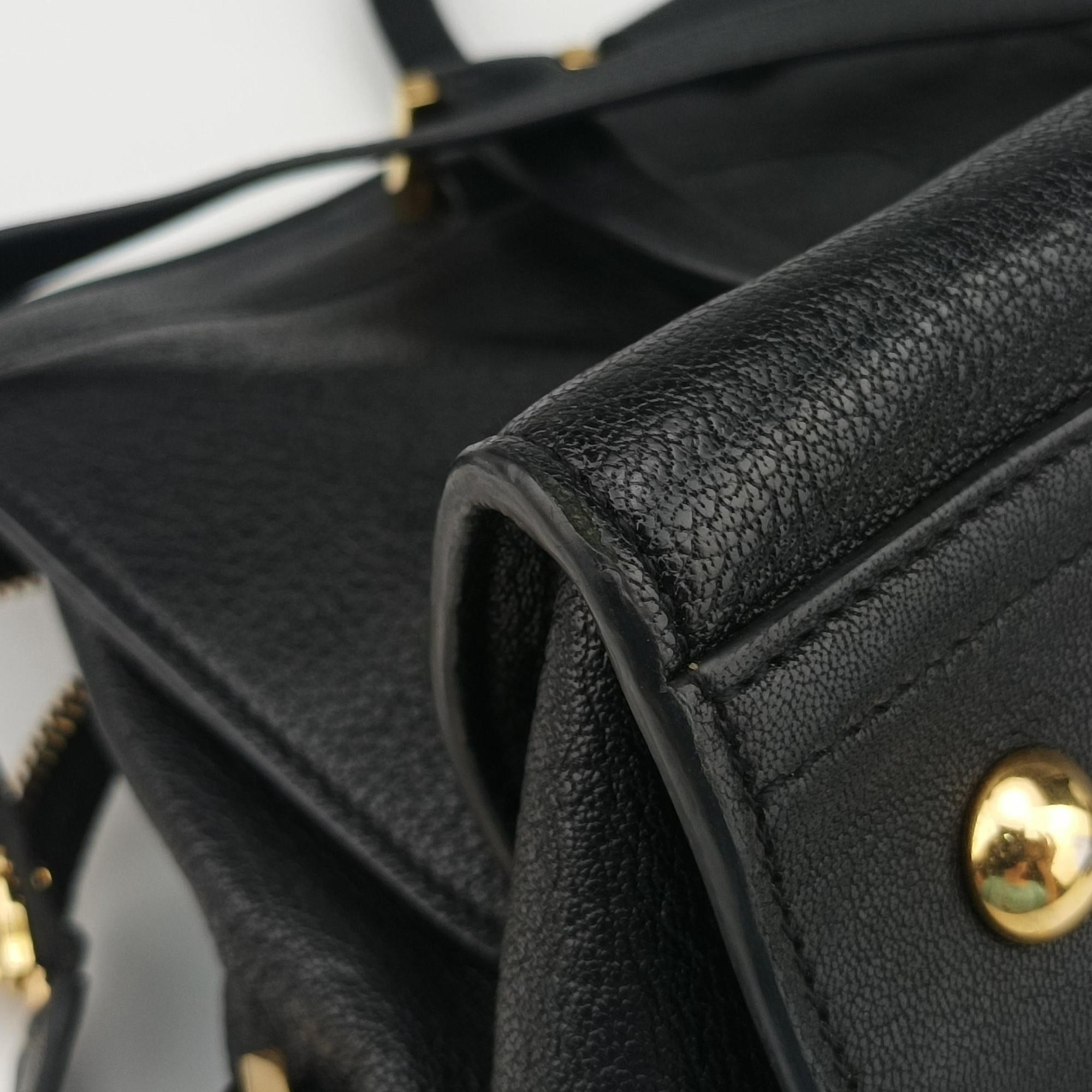 Pre-owned Yves Saint Laurent Cabas ChYc Black Leather 400666 shoulderbag | stylenewstar