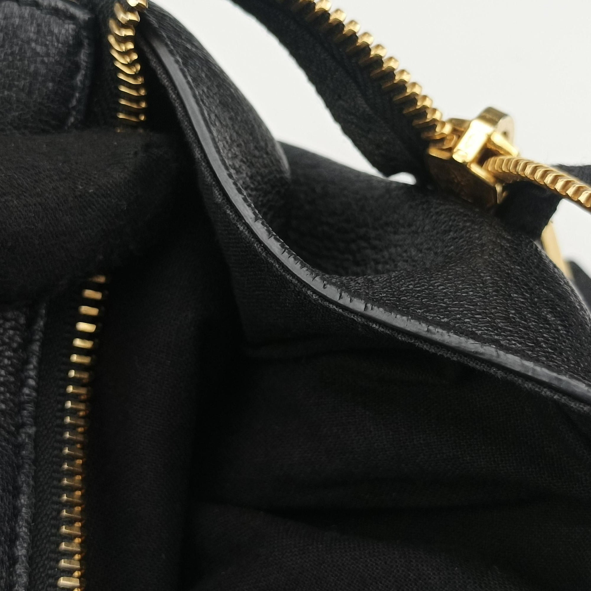 Pre-owned Yves Saint Laurent Cabas ChYc Black Leather 400666 shoulderbag | stylenewstar