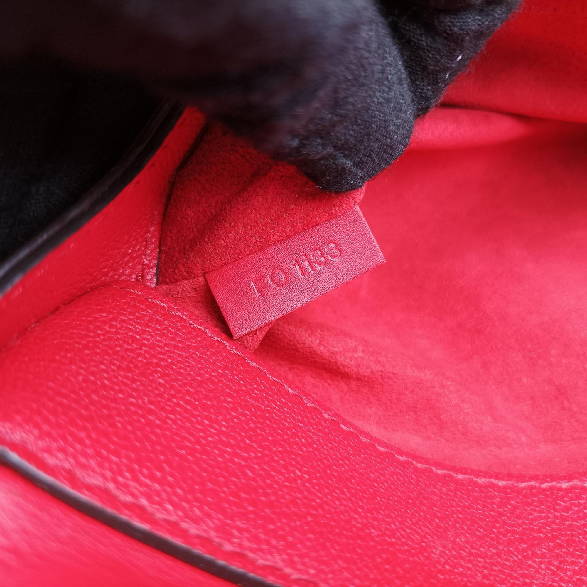 Pre-owned Louis Vuitton Very Chain Bag Ruby leather M44285 shoulderbag | stylenewstar