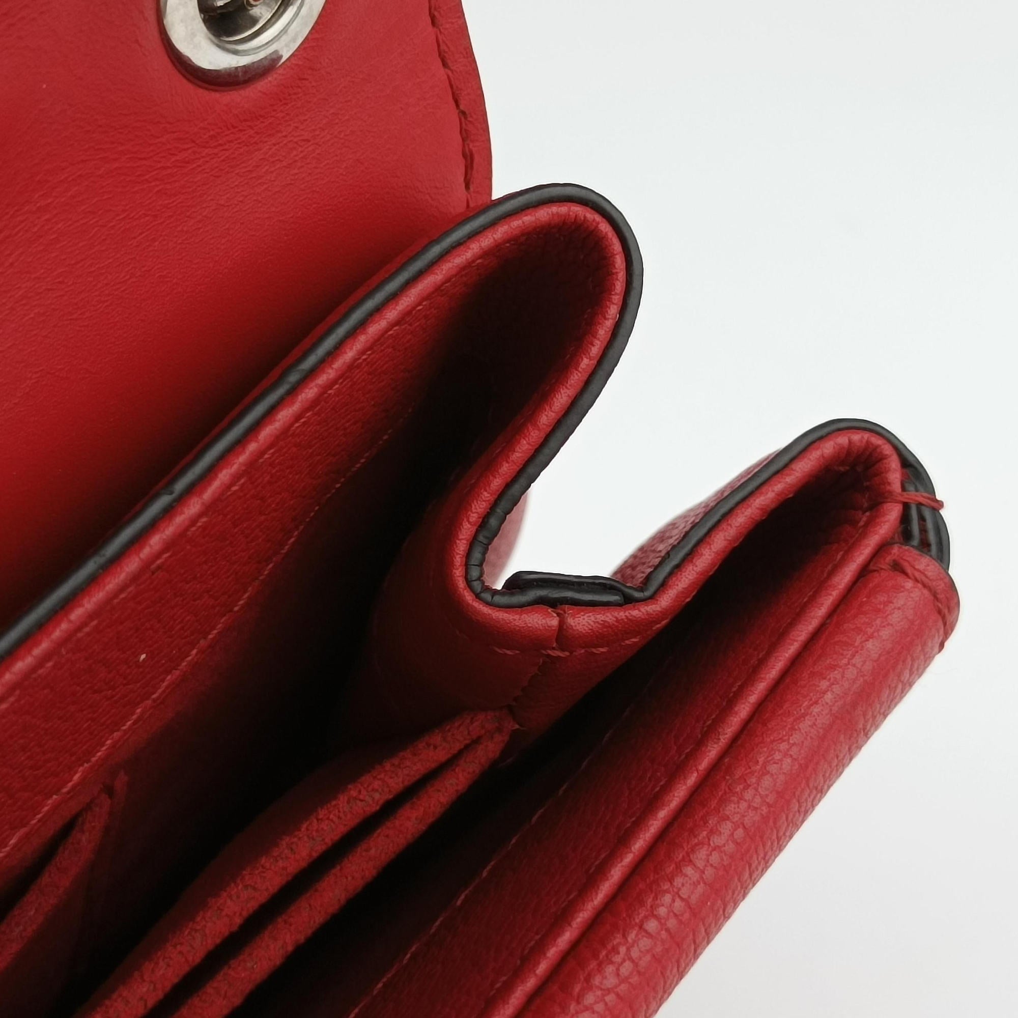 Pre-owned Louis Vuitton Very Chain Bag Ruby leather M44285 shoulderbag | stylenewstar