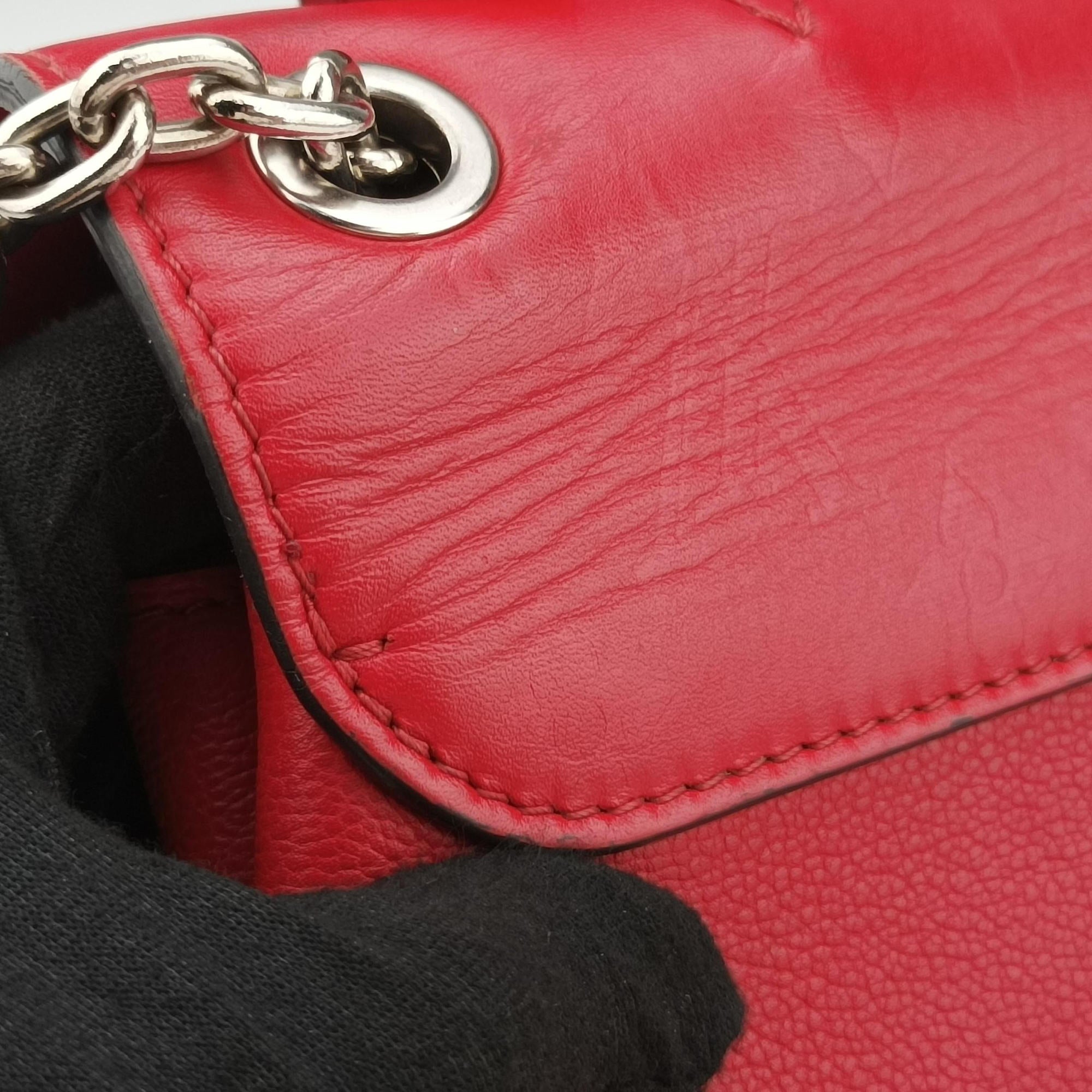 Pre-owned Louis Vuitton Very Chain Bag Ruby leather M44285 shoulderbag | stylenewstar