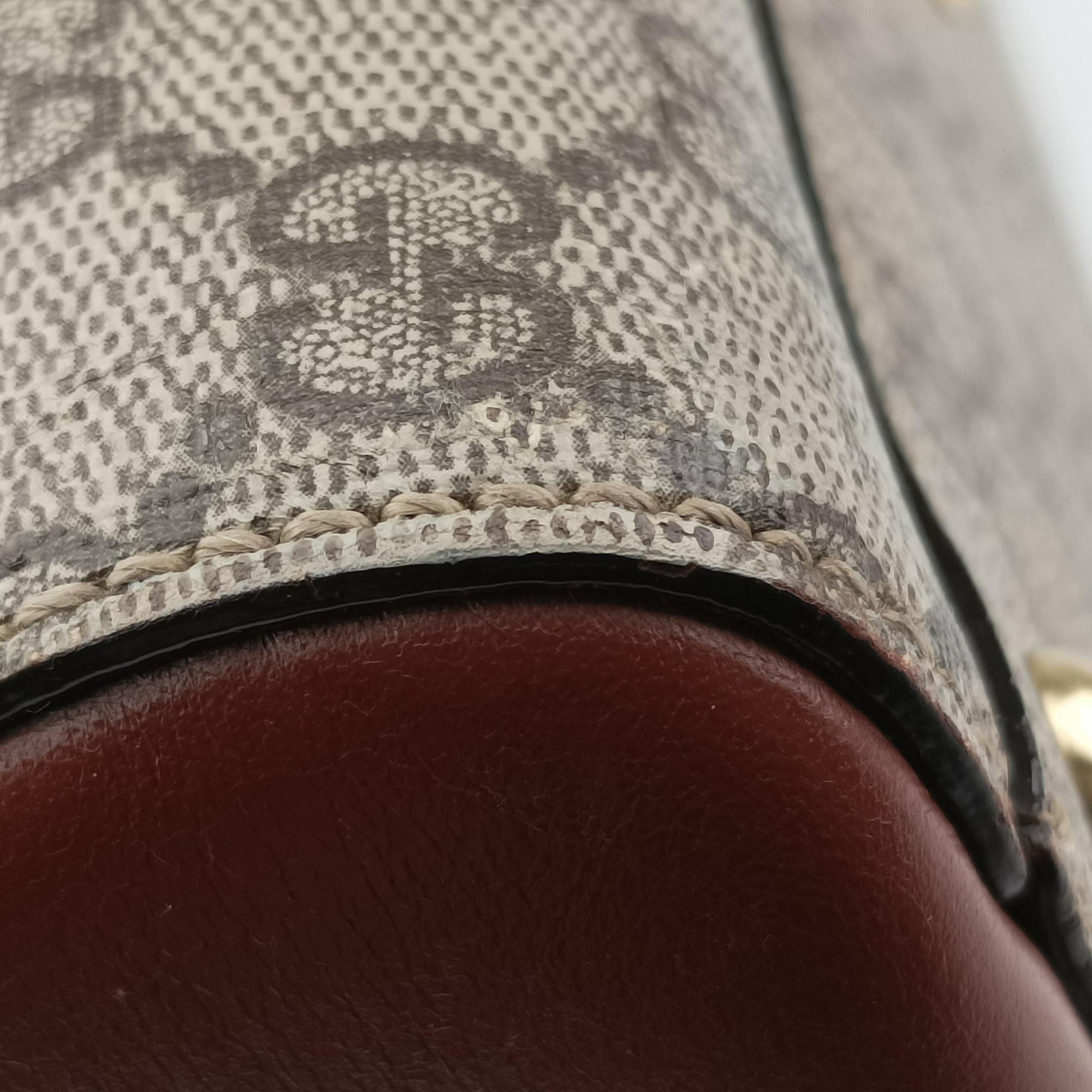Secondhand Gucci GG SUPREME beige×brown PVC coated canvas×Leather 409529 shoulderbag | stylenewstar