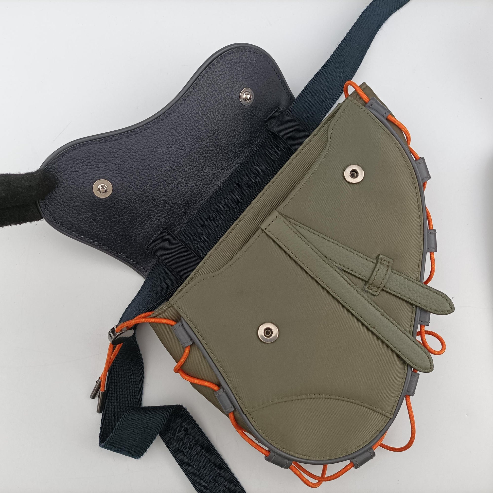 Pre-owned Christian Dior saddle Green×Navy Leather×Nylon  shoulderbag | stylenewstar