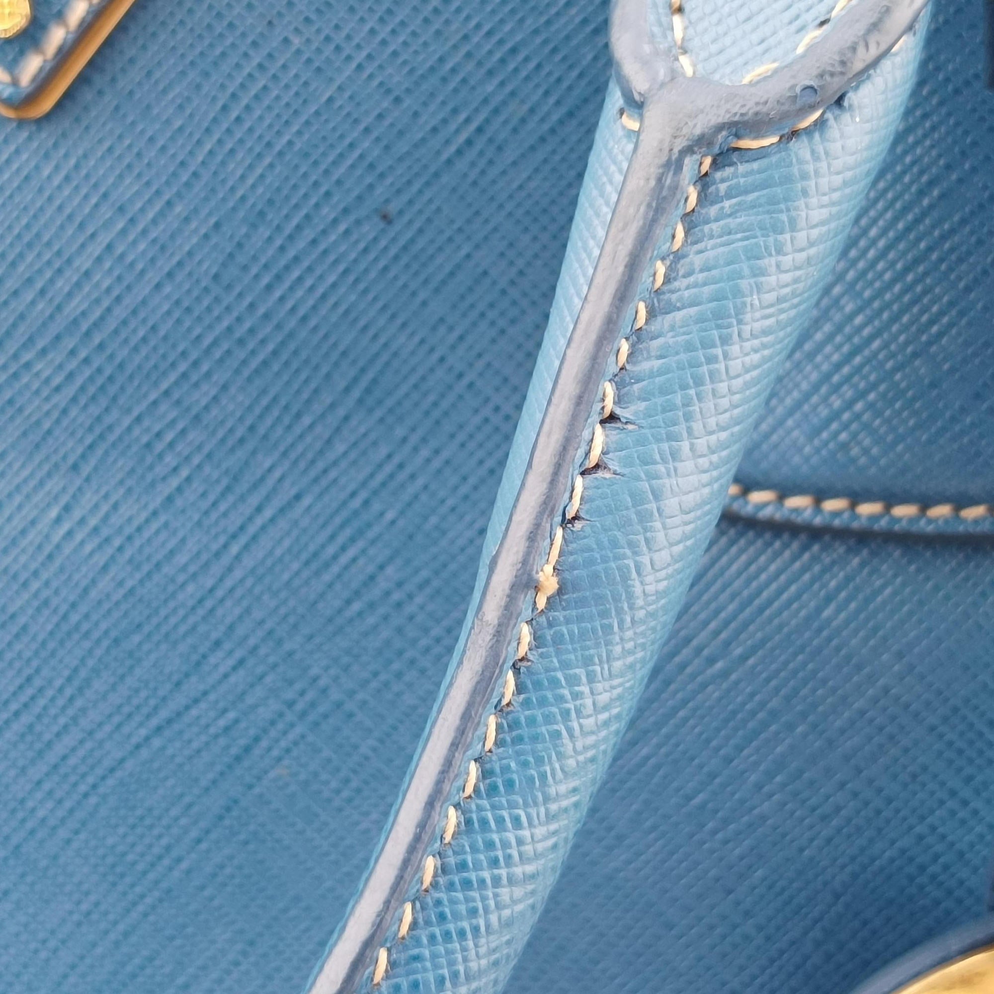 Vintage Prada Paradigme Lucido Tote Top Handle Blue SAFFIANO Leather BN2254 handbag | stylenewstar