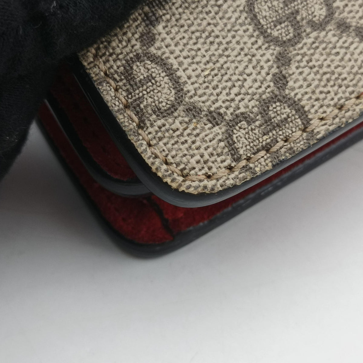Pre-owned Gucci Dionysus Beige x Red PVC coated canvas × suede 400249 shoulderbag | stylenewstar