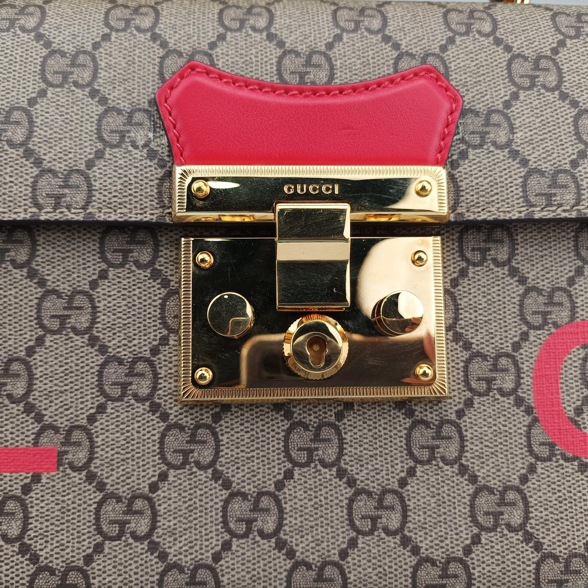 Pre-owned Gucci GG flora Padlock Bamboo Brown × Red PVC coated canvas×leather 603221 shoulderbag | stylenewstar
