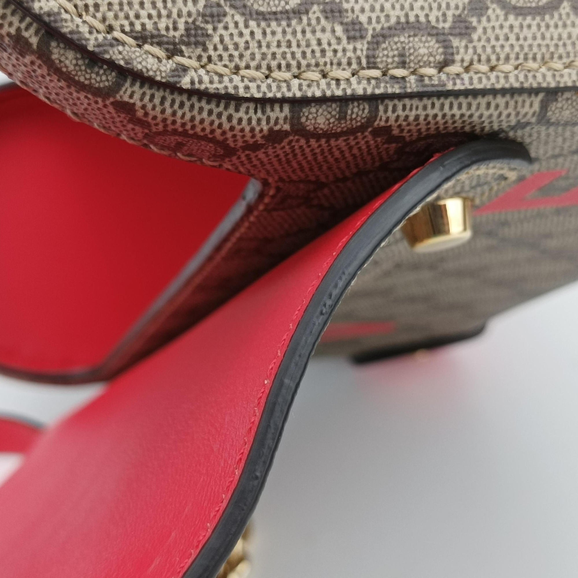 Pre-owned Gucci GG flora Padlock Bamboo Brown × Red PVC coated canvas×leather 603221 shoulderbag | stylenewstar