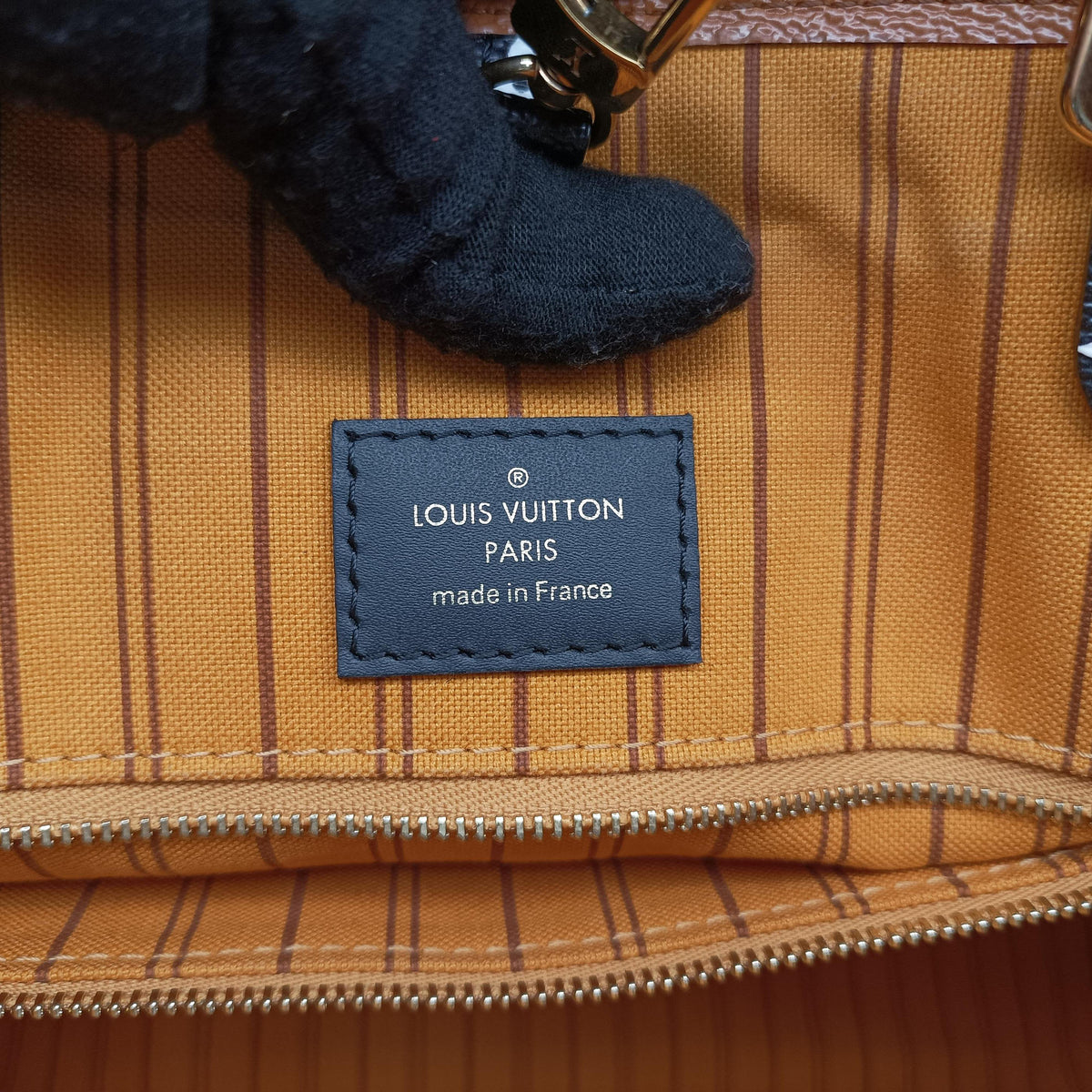 Pre-owned Louis Vuitton On The Go GM Multicolor Monogram Giant Jungle M44674 shoulderbag | stylenewstar