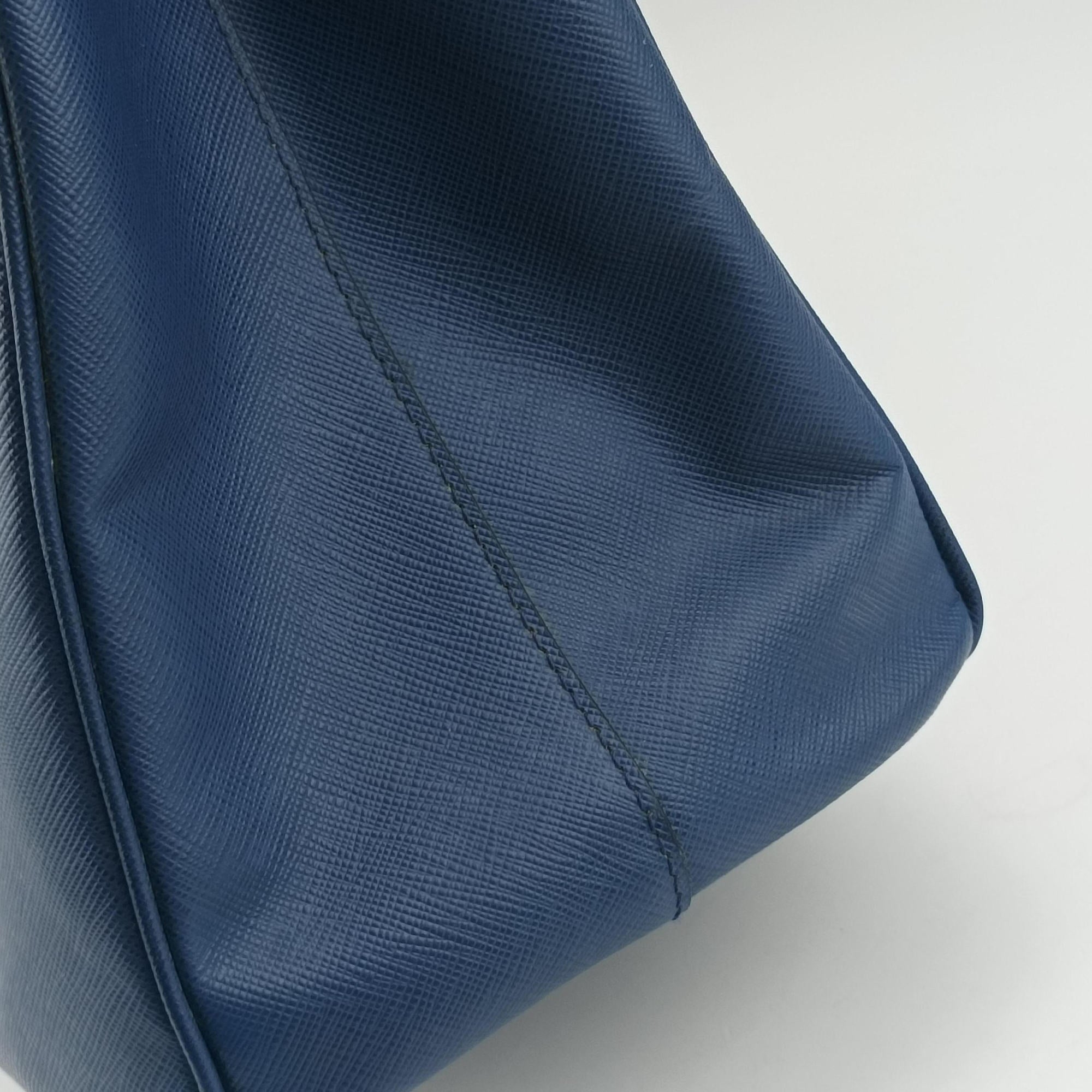 Vintage Prada Galleria Blue SAFFIANO Leather BN1786 handbag | stylenewstar