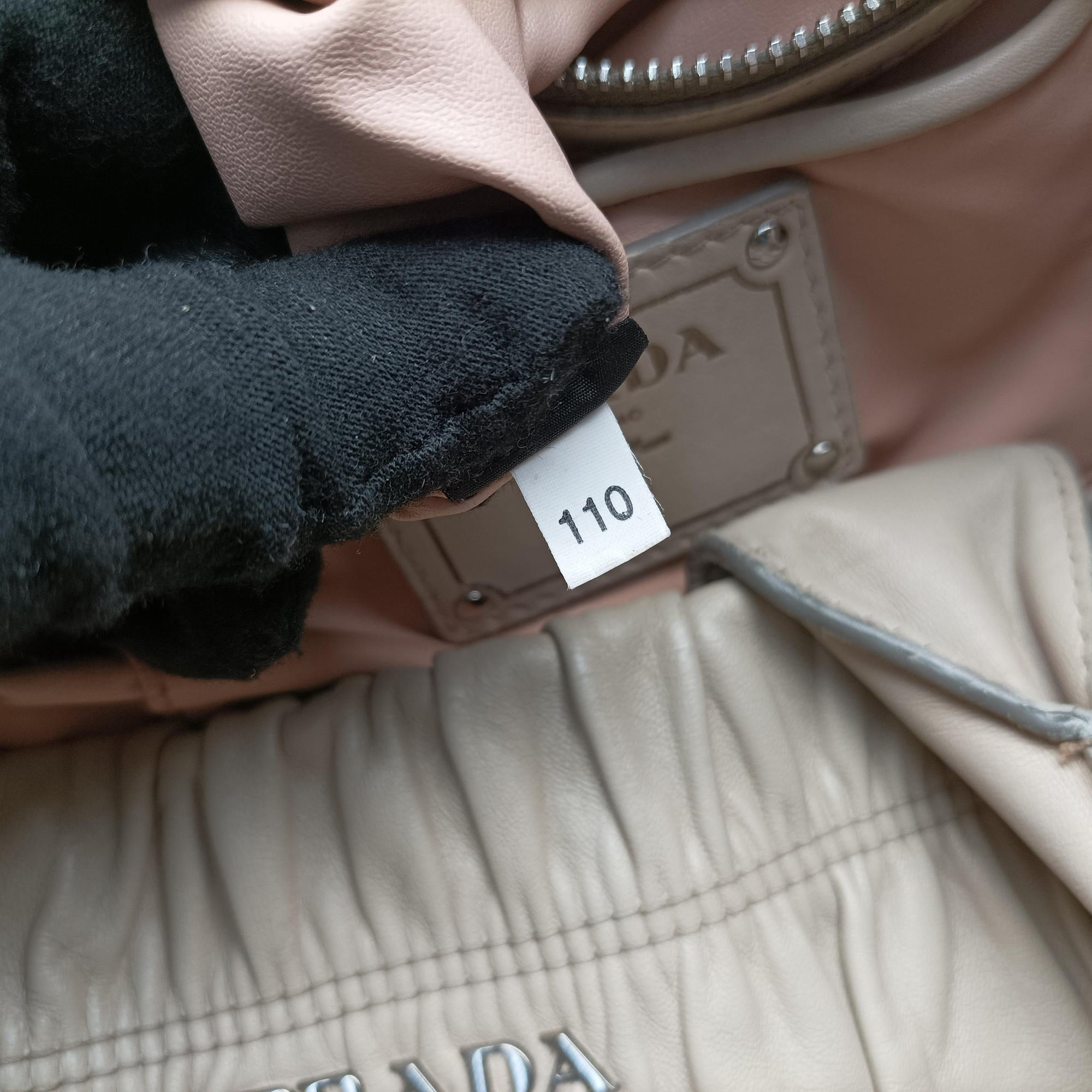 Pre-owned Prada Gaufre Beige Nappa Leather  handbag | stylenewstar