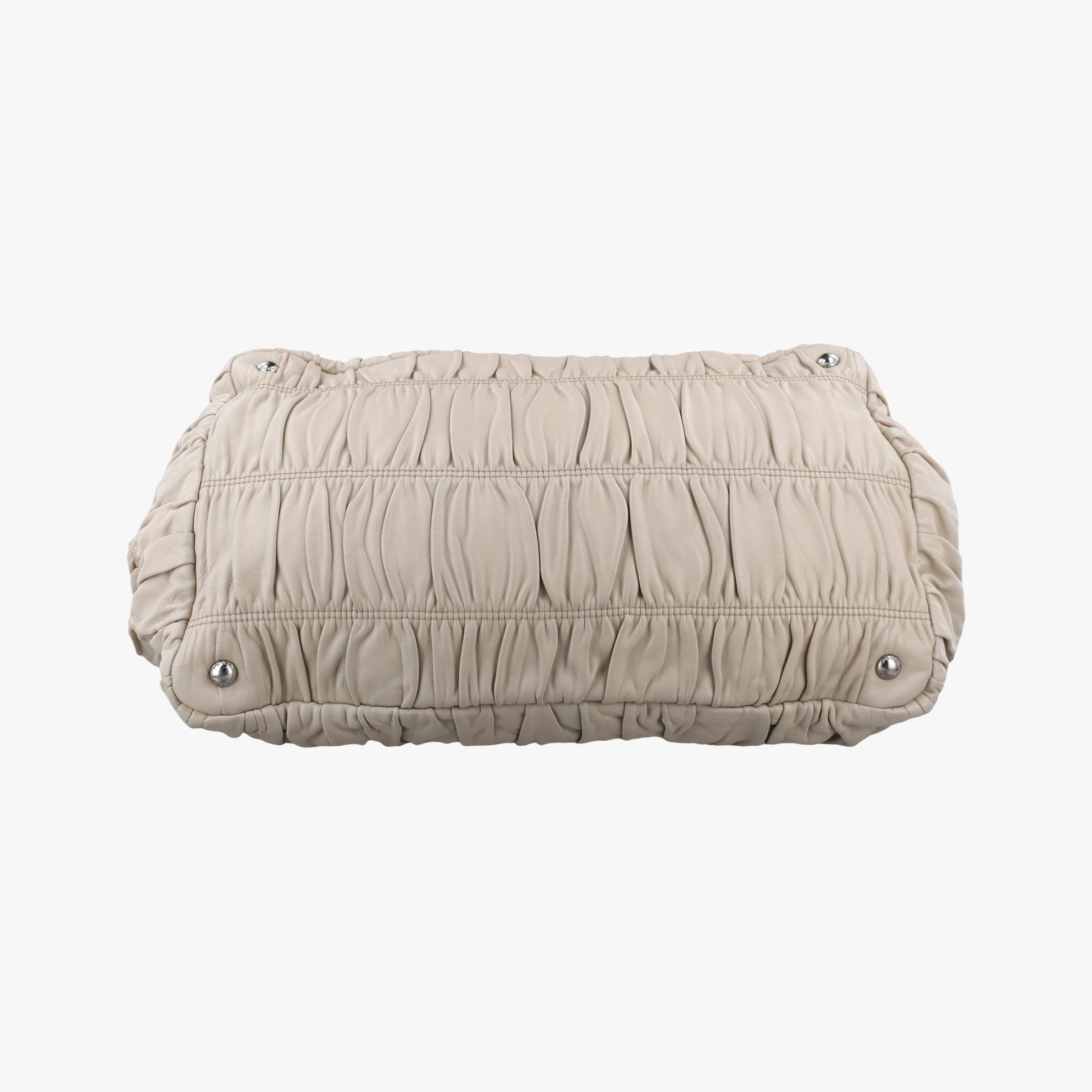 Pre-owned Prada Gaufre Beige Nappa Leather  handbag | stylenewstar