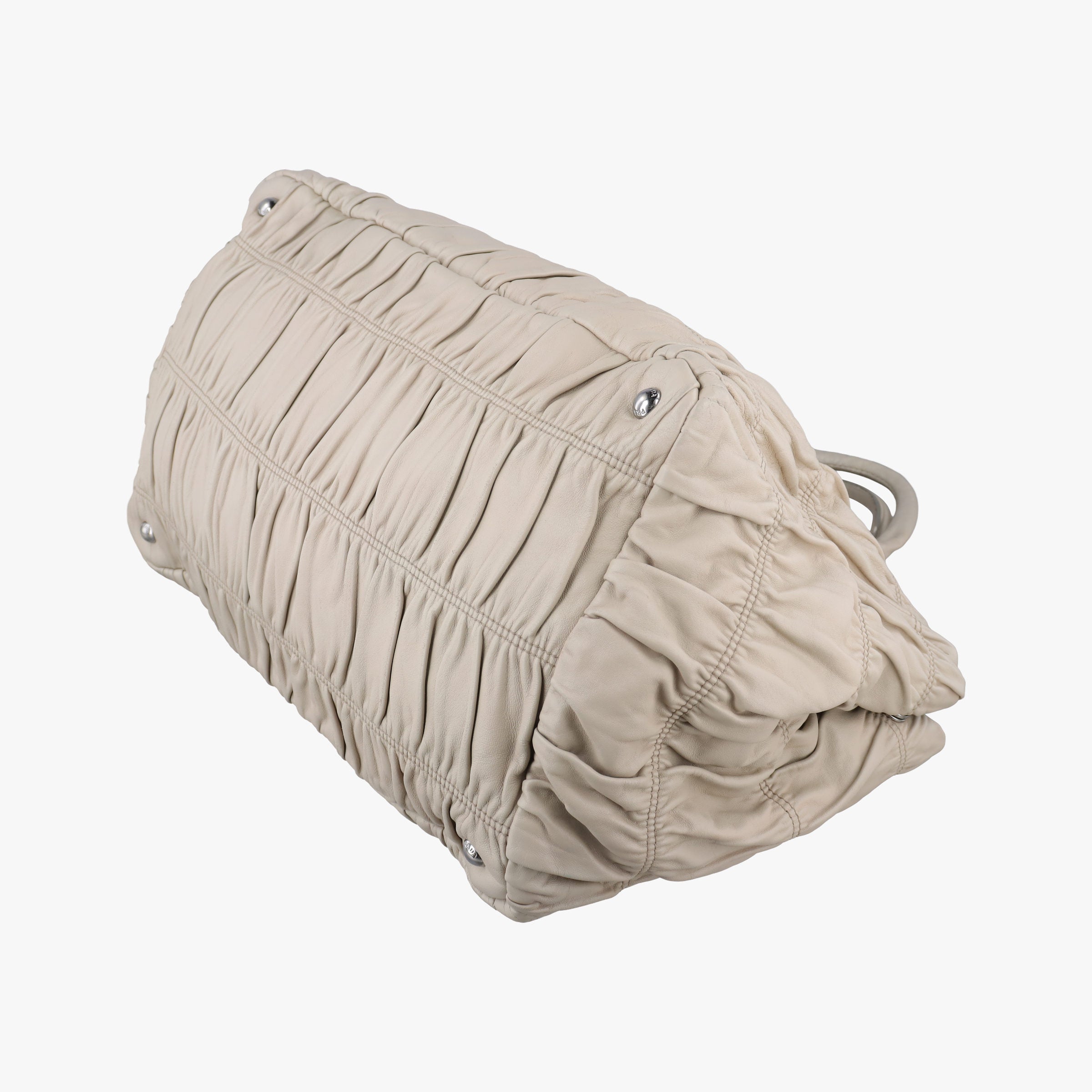 Pre-owned Prada Gaufre Beige Nappa Leather  handbag | stylenewstar