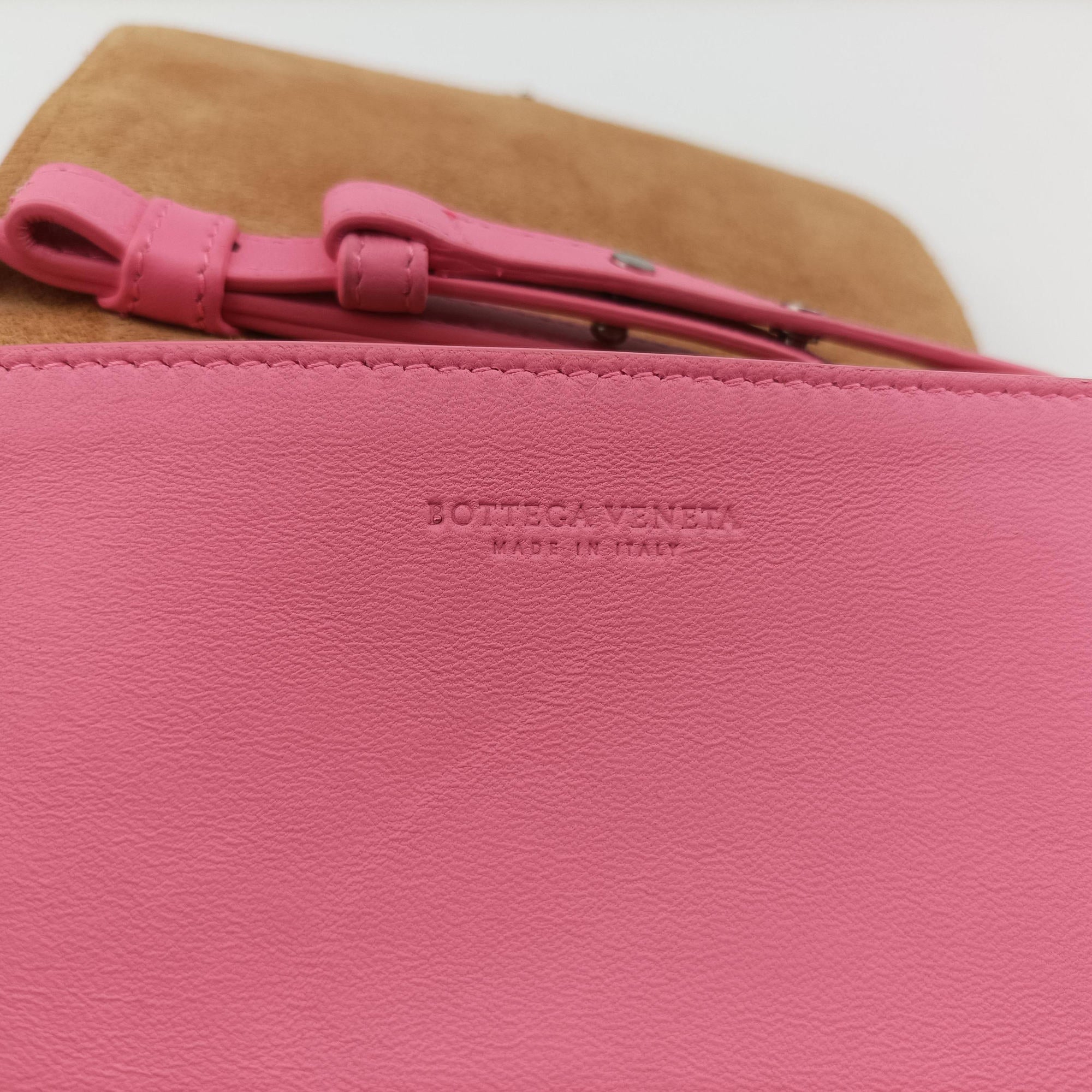 Pre-owned Bottega Veneta Cassette Pink lambskin  shoulderbag | stylenewstar