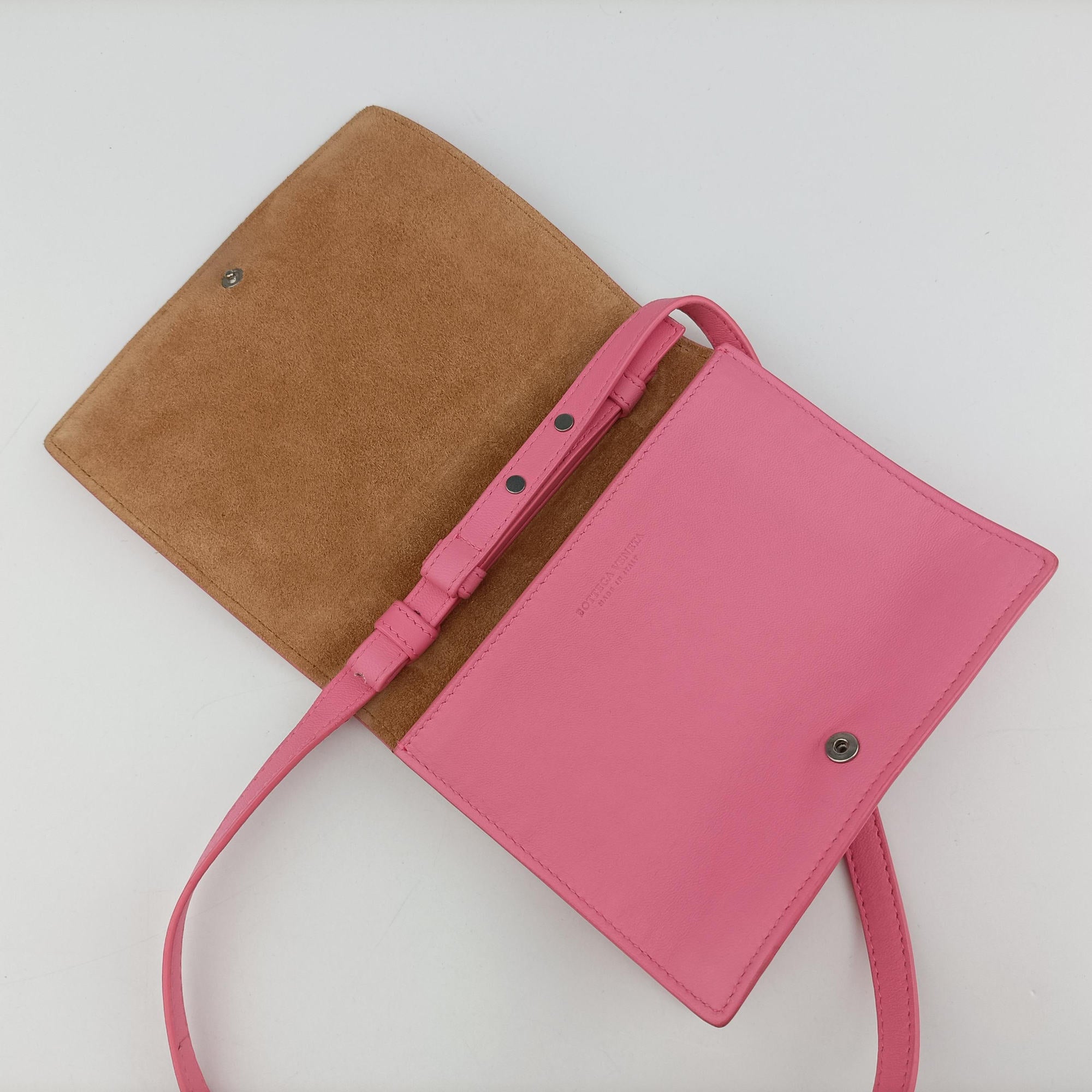 Pre-owned Bottega Veneta Cassette Pink lambskin  shoulderbag | stylenewstar