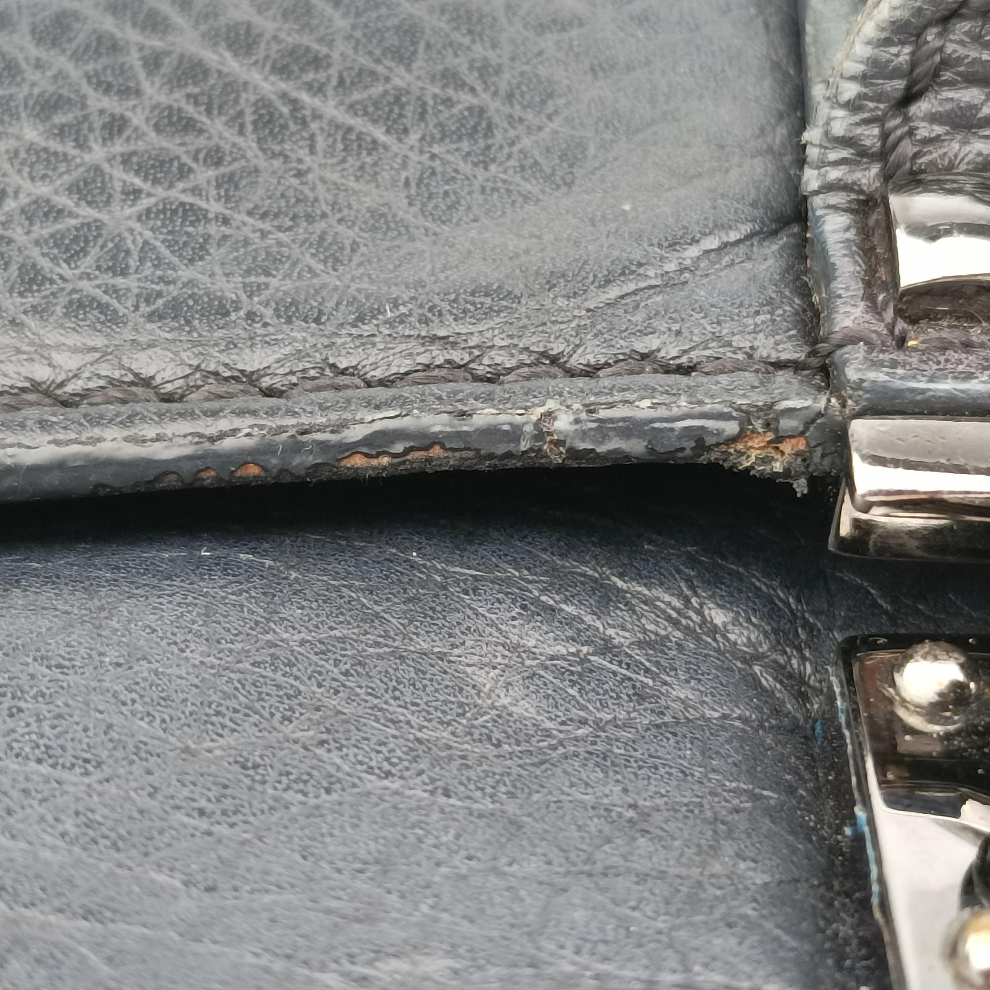 Secondhand Valentino Rockstud Glam Lock Black Leather  shoulderbag | stylenewstar