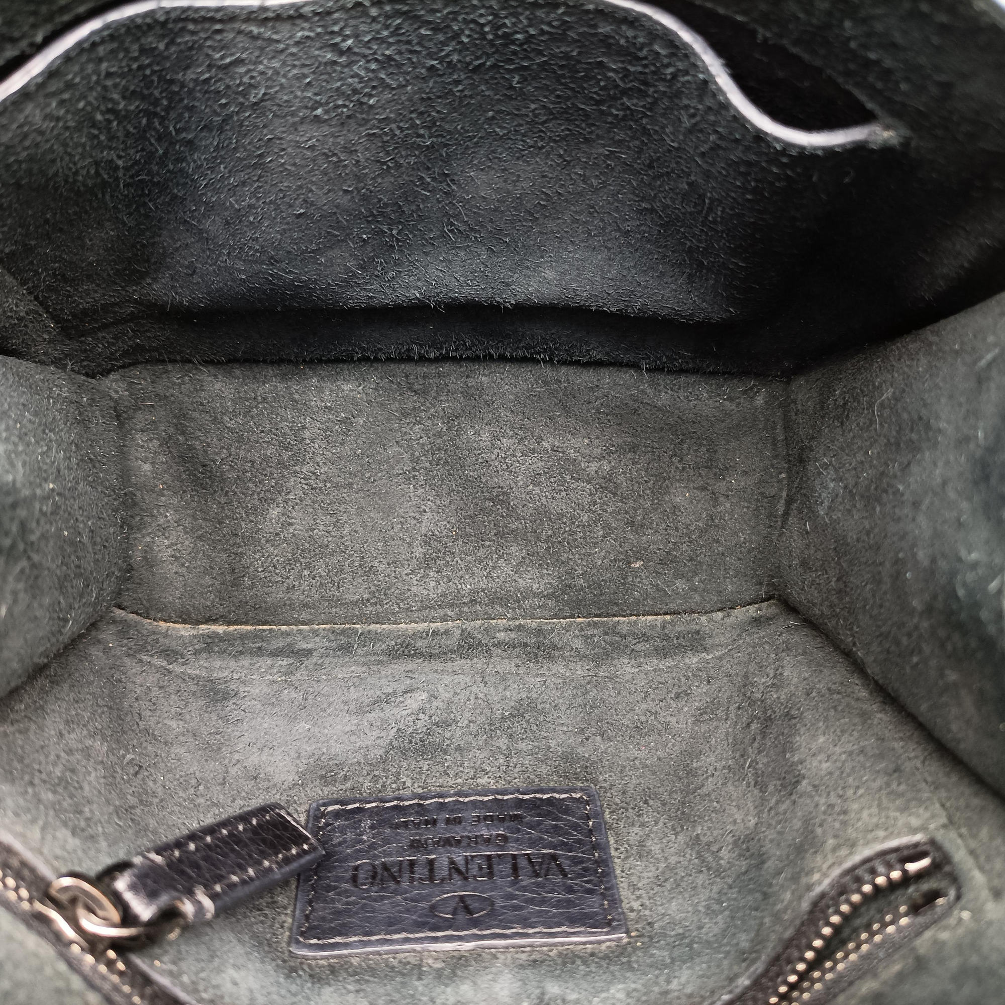Secondhand Valentino Rockstud Glam Lock Black Leather  shoulderbag | stylenewstar