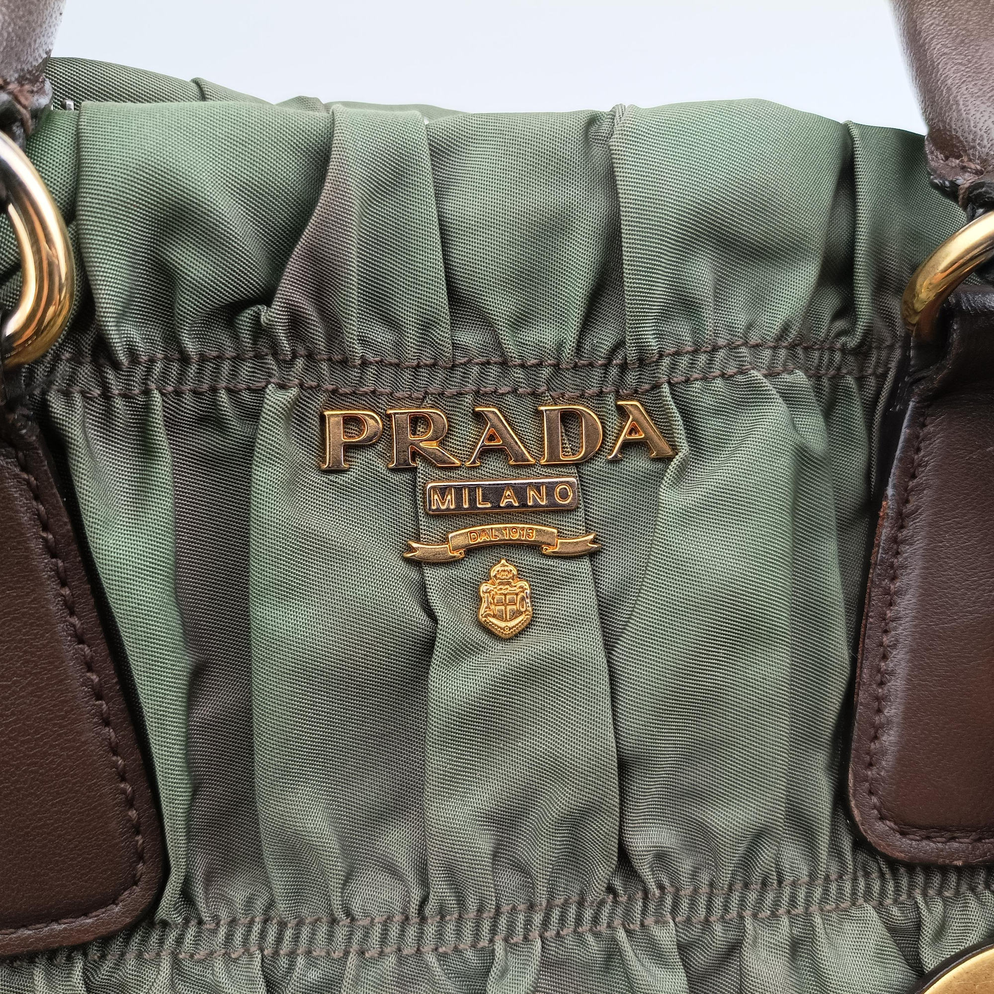 Vintage Prada Gaufre Green nylon BN1935 shoulderbag | stylenewstar