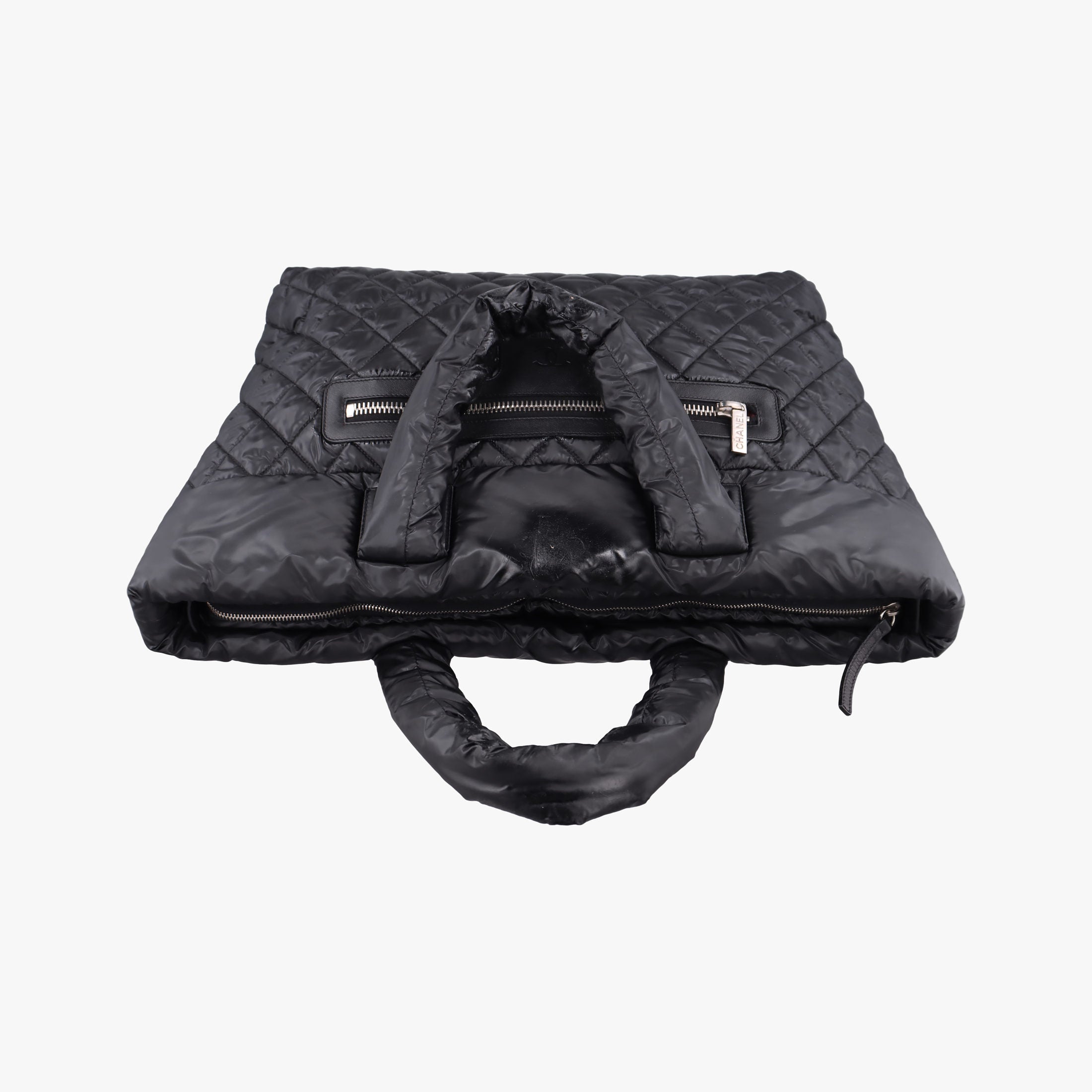 Secondhand Chanel Coco Cocoon Black nylon A48610 handbag | stylenewstar