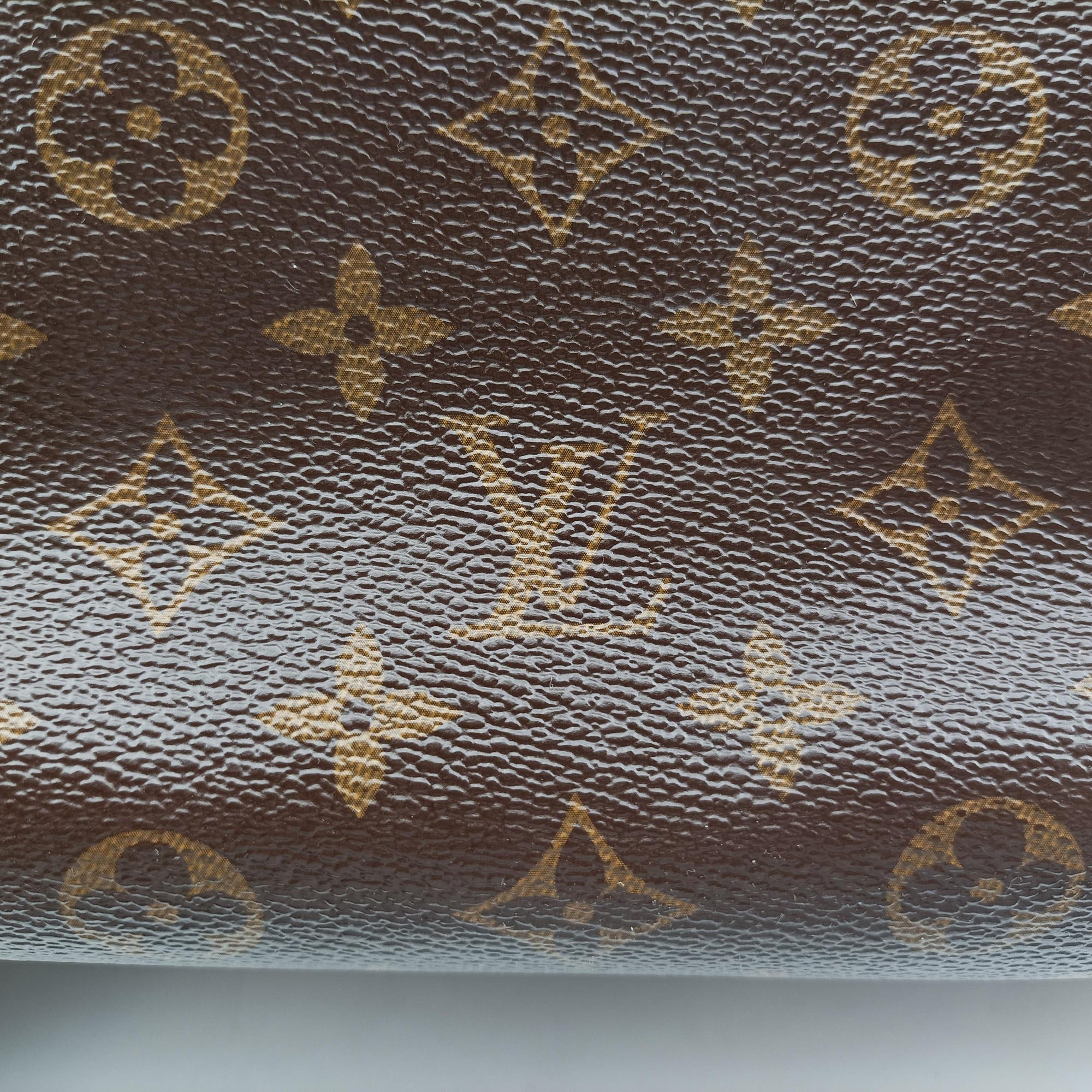 Secondhand Louis Vuitton MONTAIGNE MM Brown Monogram Canvas M41056 shoulderbag | stylenewstar