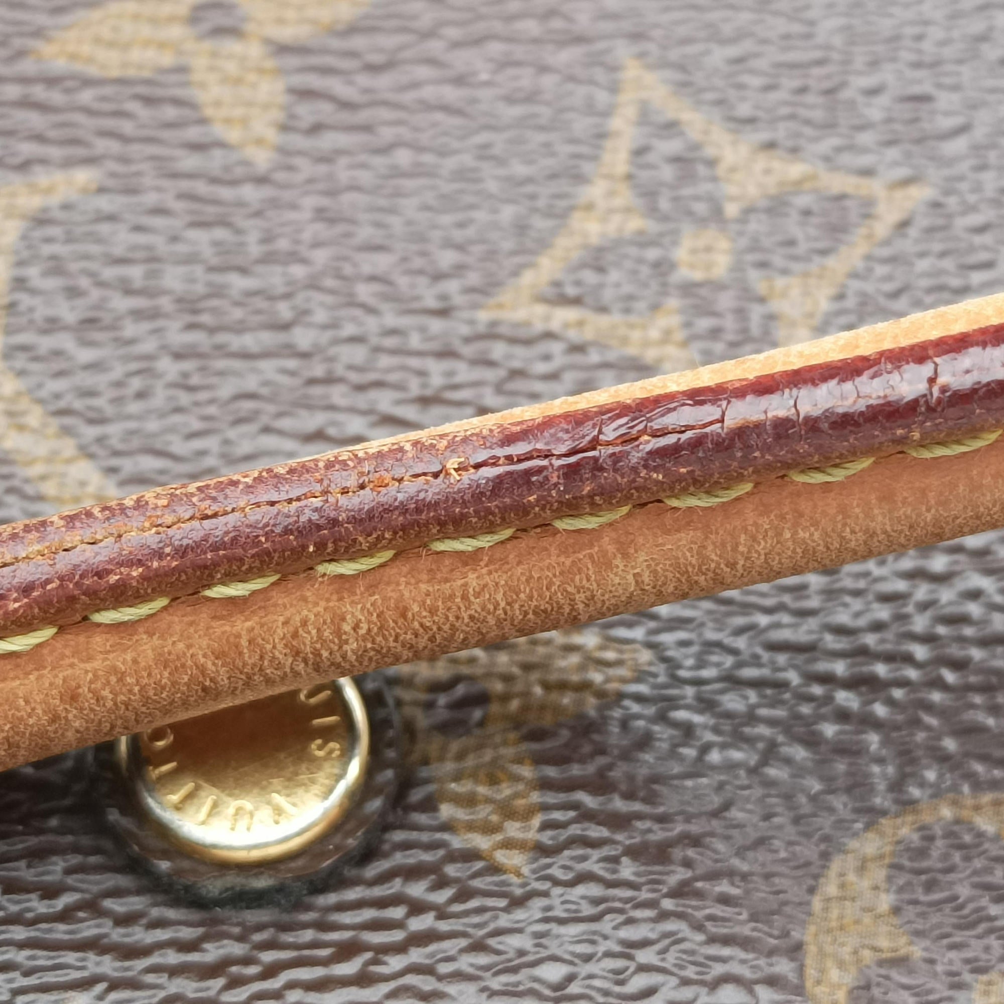 Secondhand Louis Vuitton MONTAIGNE MM Brown Monogram Canvas M41056 shoulderbag | stylenewstar