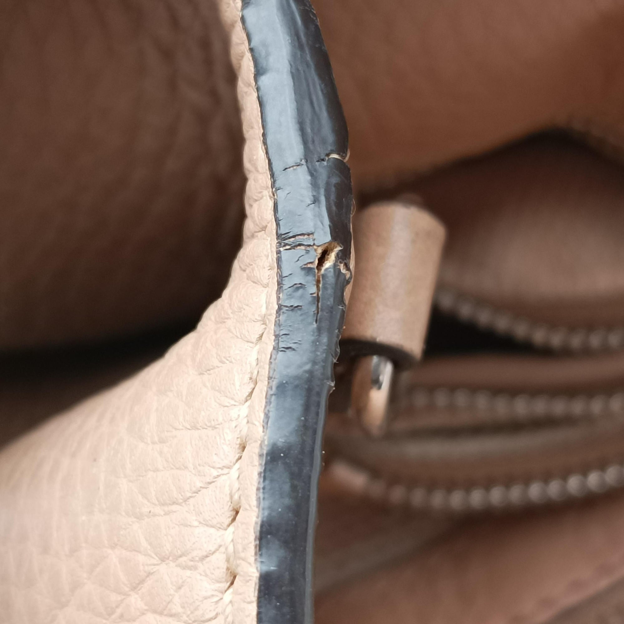 Pre-owned Gucci BAMBOO Beige Leather 370829 shoulderbag | stylenewstar