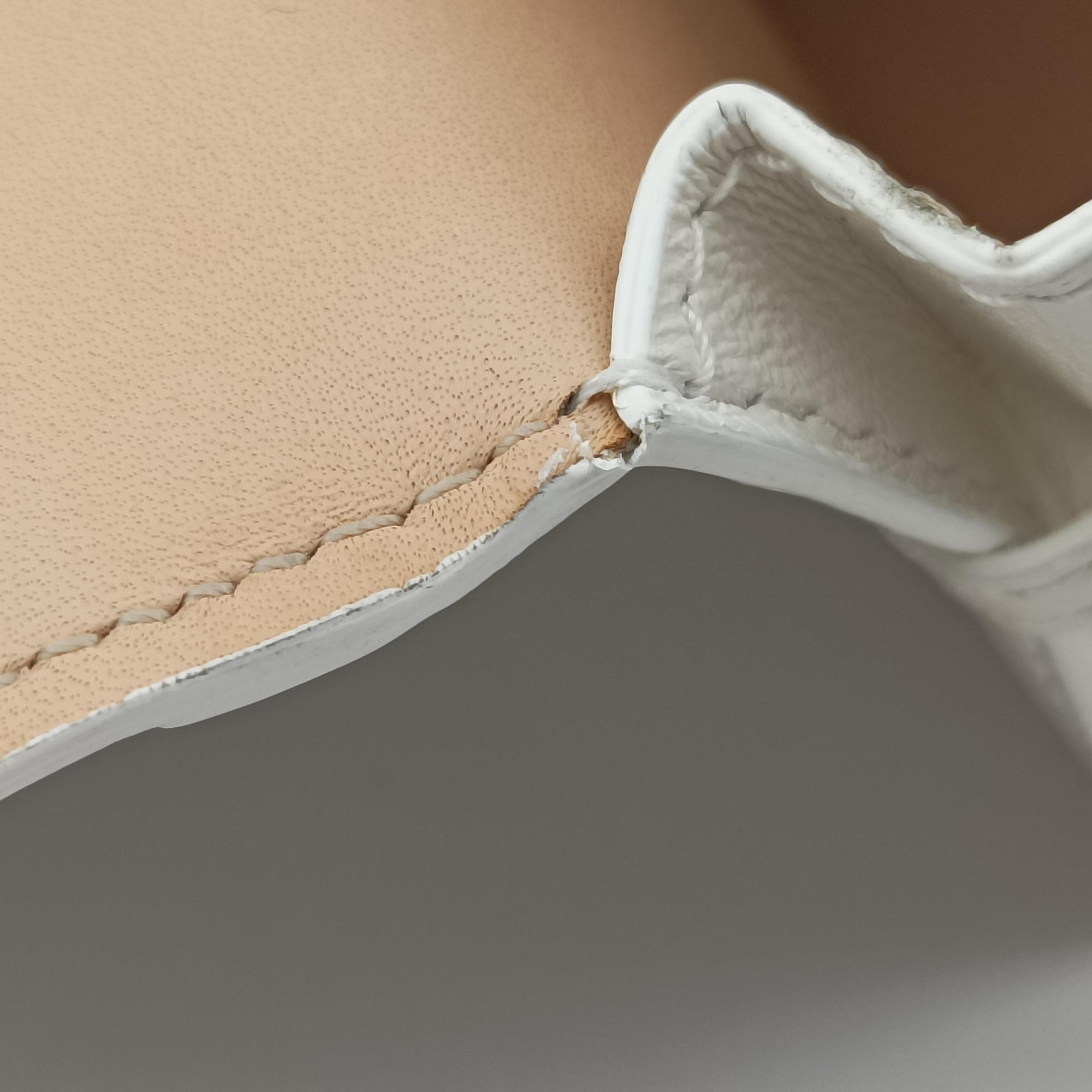 Pre-owned Delvaux Tampete White Leather  coinpurse | stylenewstar