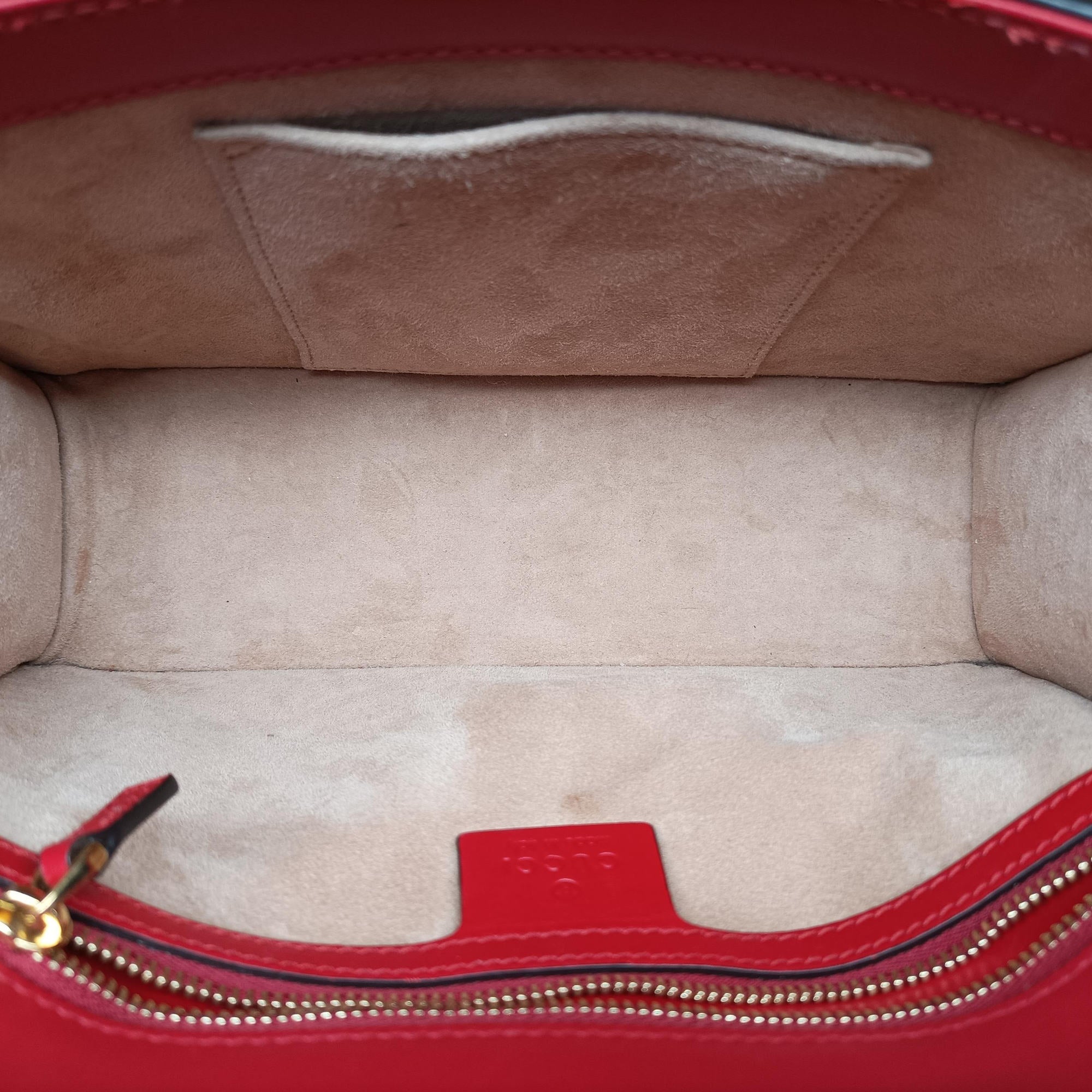 Pre-owned Gucci Sylvie Red×navy Leather 421882 shoulderbag | stylenewstar