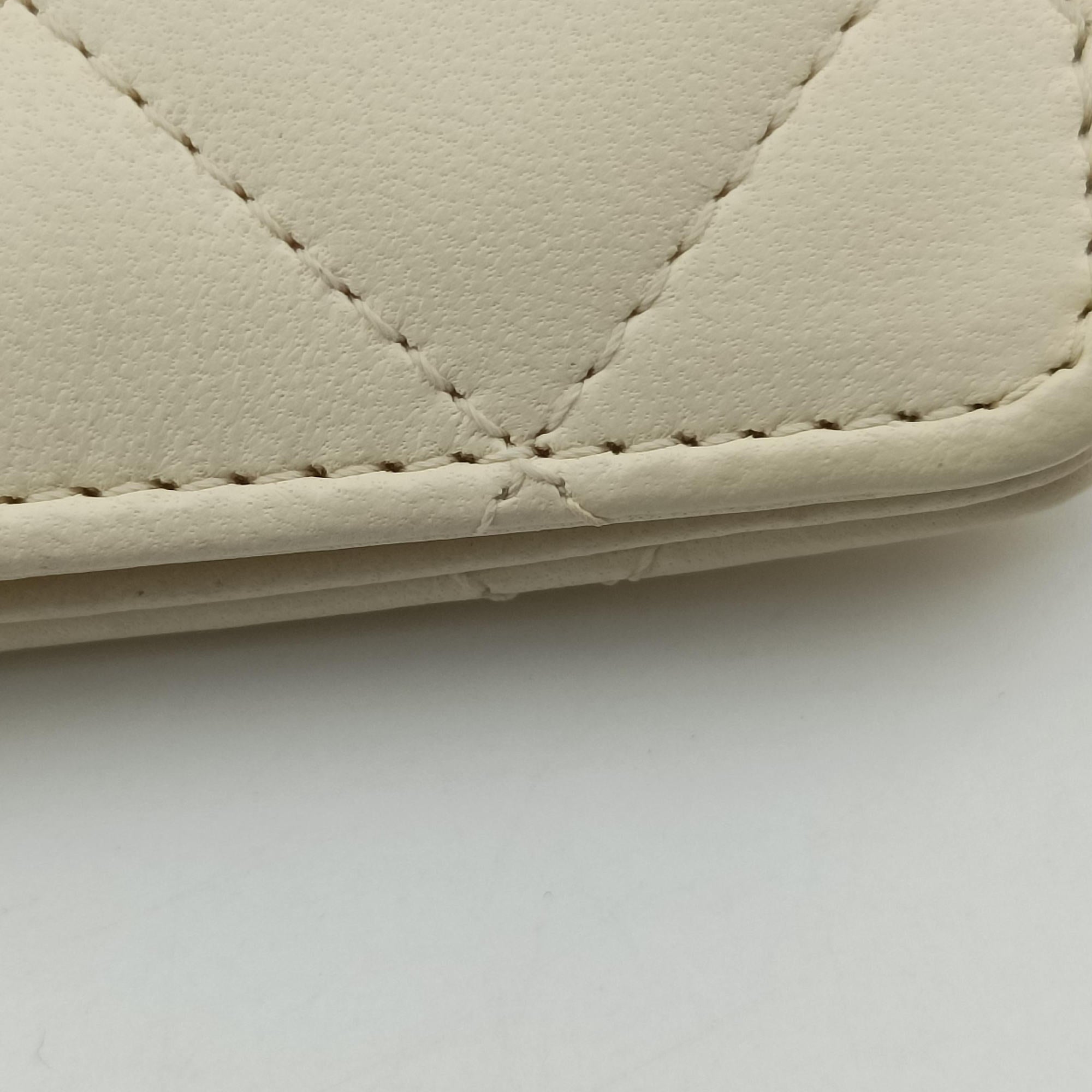 Pre-owned Chanel CC Button Timeless Wristlet Clutch Bag White lambskin AS0178 shoulderbag | stylenewstar
