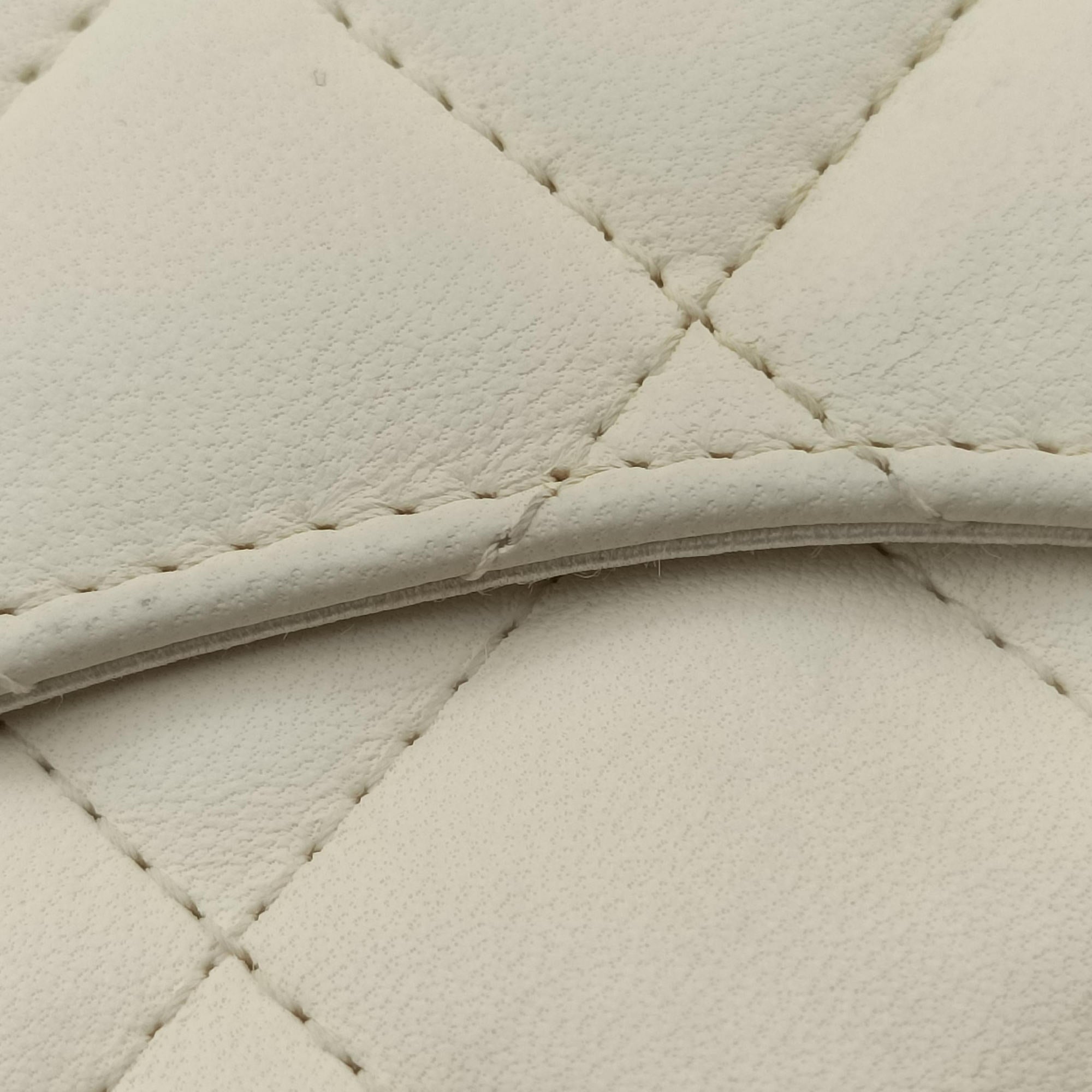 Pre-owned Chanel CC Button Timeless Wristlet Clutch Bag White lambskin AS0178 shoulderbag | stylenewstar