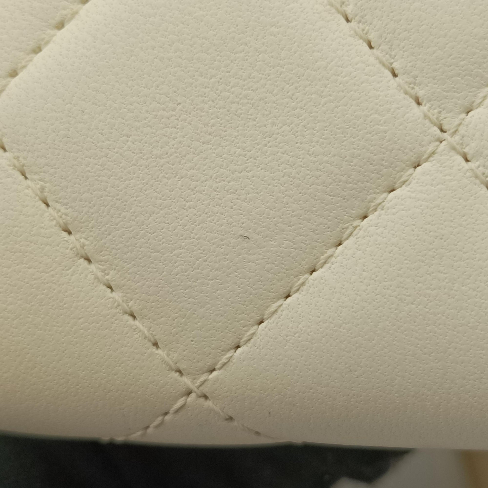 Pre-owned Chanel CC Button Timeless Wristlet Clutch Bag White lambskin AS0178 shoulderbag | stylenewstar