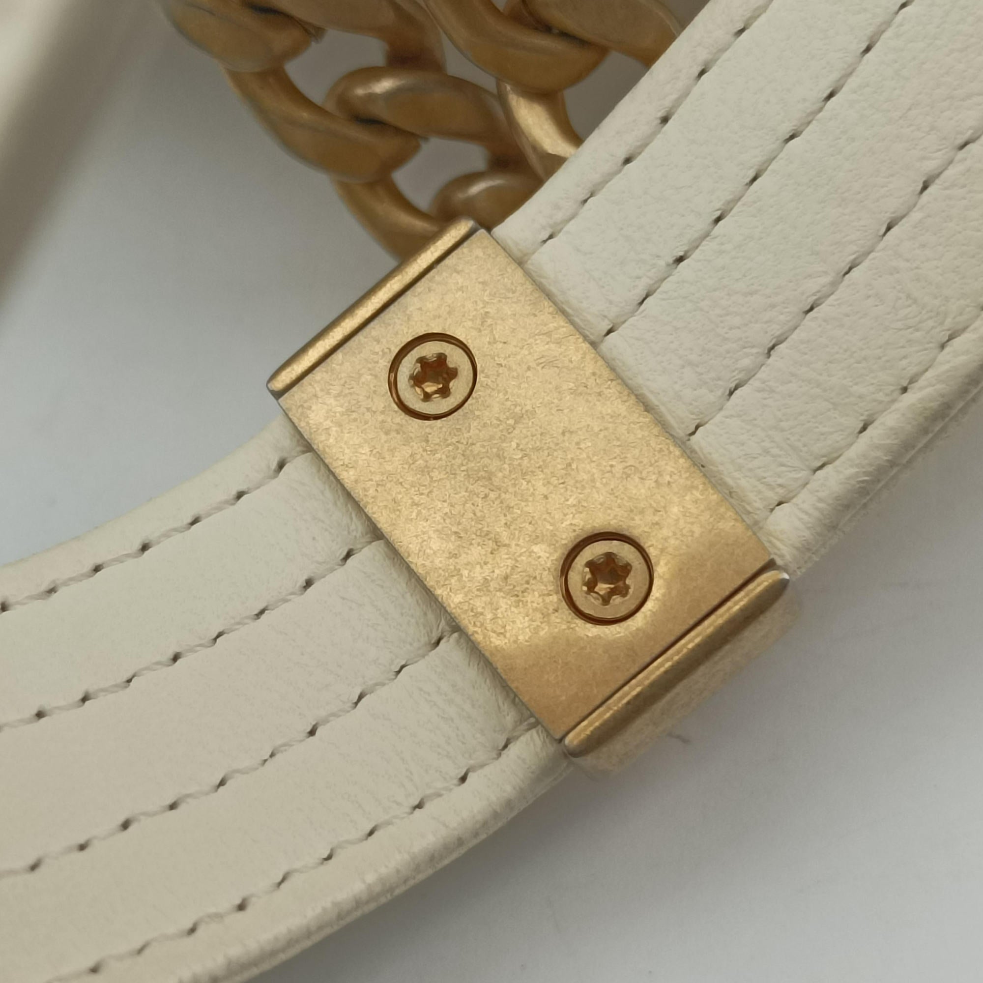 Pre-owned Chanel CC Button Timeless Wristlet Clutch Bag White lambskin AS0178 shoulderbag | stylenewstar