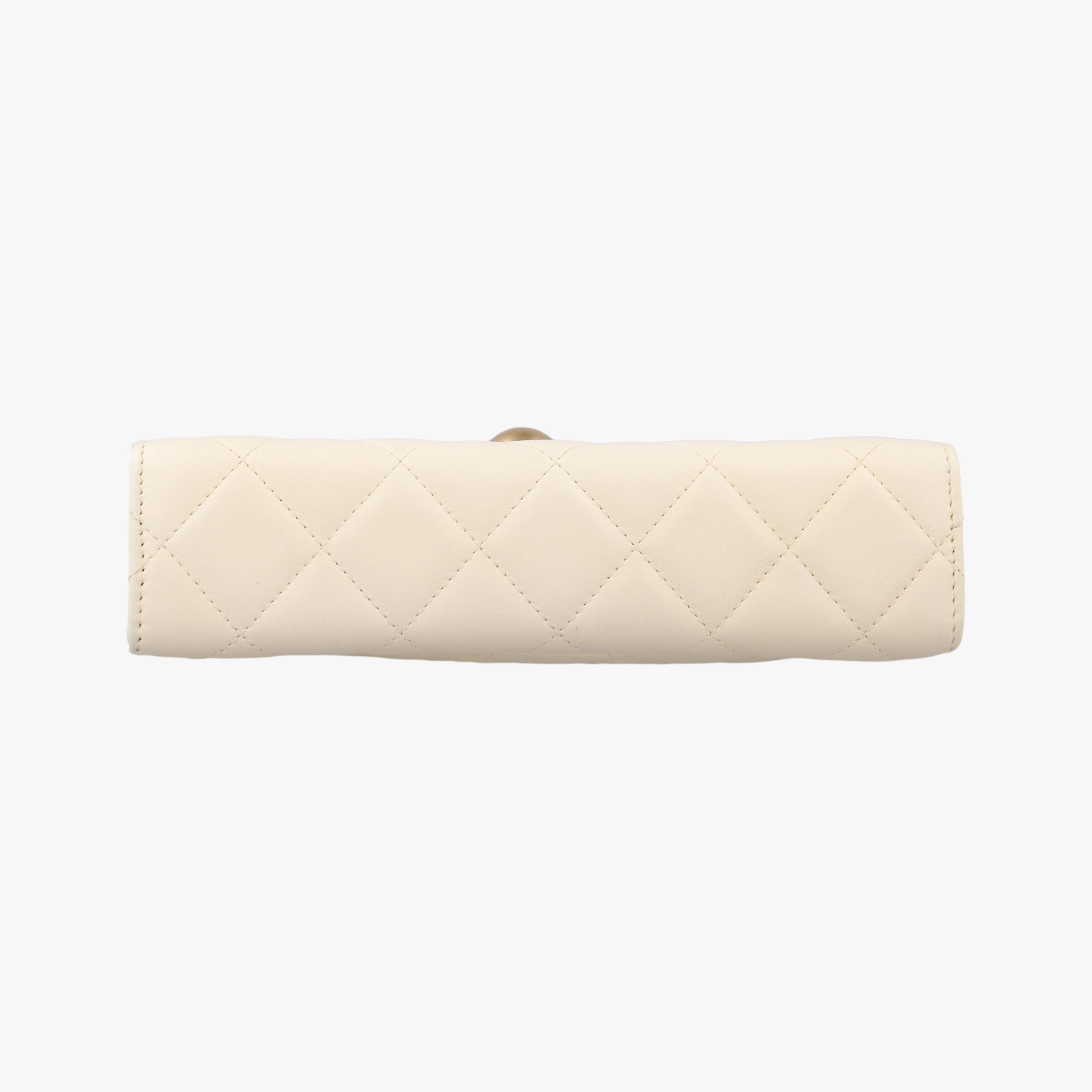 Pre-owned Chanel CC Button Timeless Wristlet Clutch Bag White lambskin AS0178 shoulderbag | stylenewstar