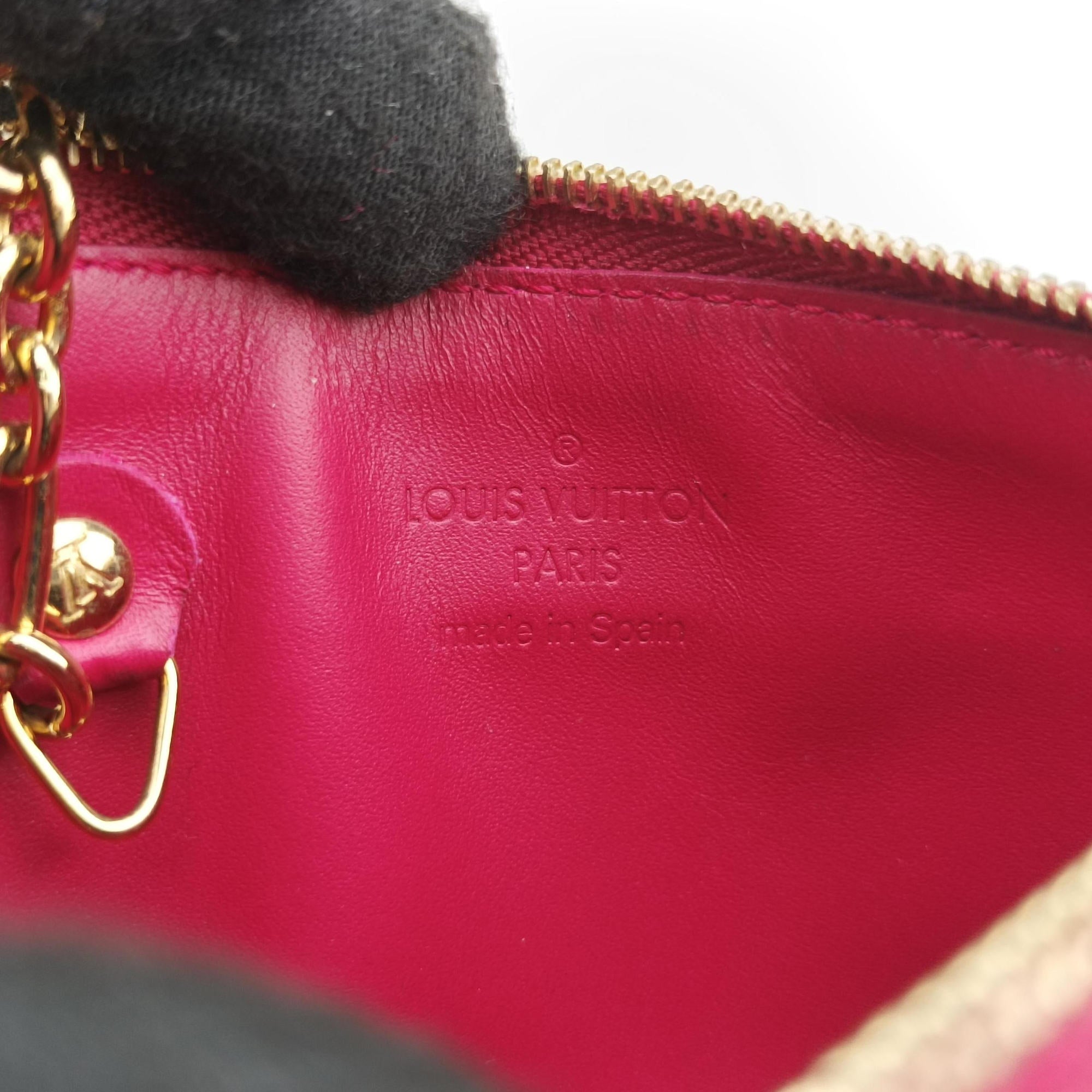 Pre-owned Louis Vuitton Pochette Cles Pomme d'Amour Vernis M93559 coinpurse | stylenewstar