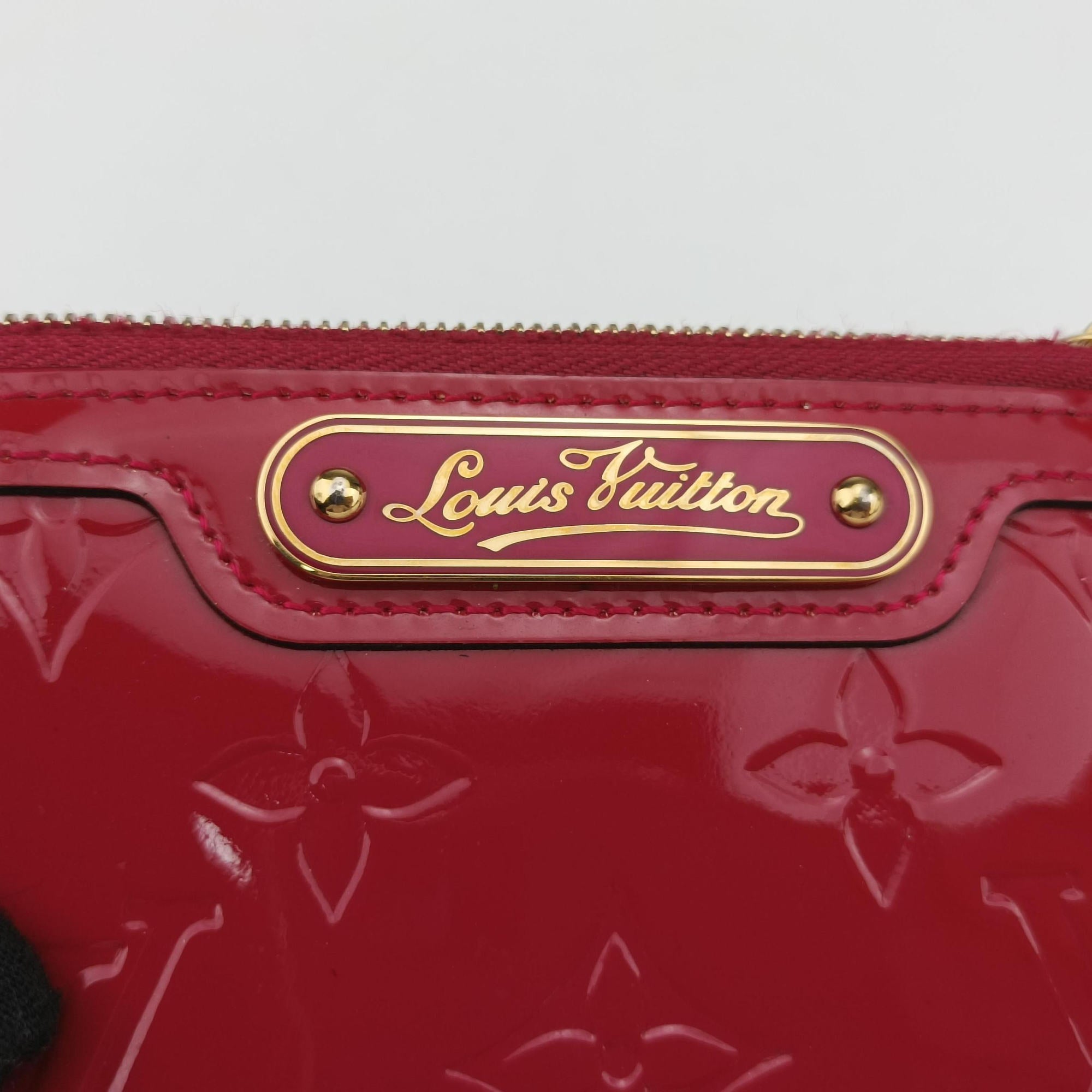 Pre-owned Louis Vuitton Pochette Cles Pomme d'Amour Vernis M93559 coinpurse | stylenewstar