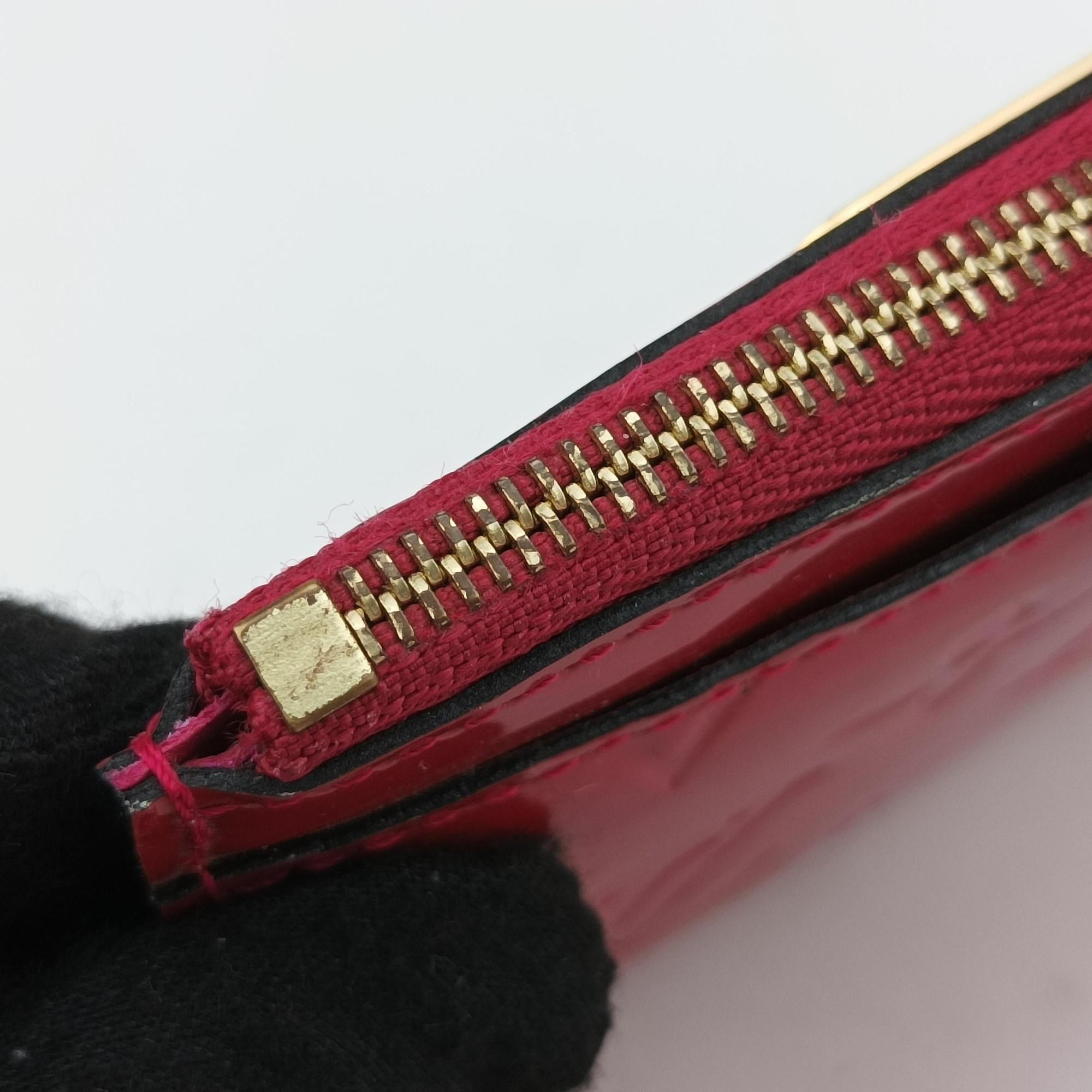 Pre-owned Louis Vuitton Pochette Cles Pomme d'Amour Vernis M93559 coinpurse | stylenewstar