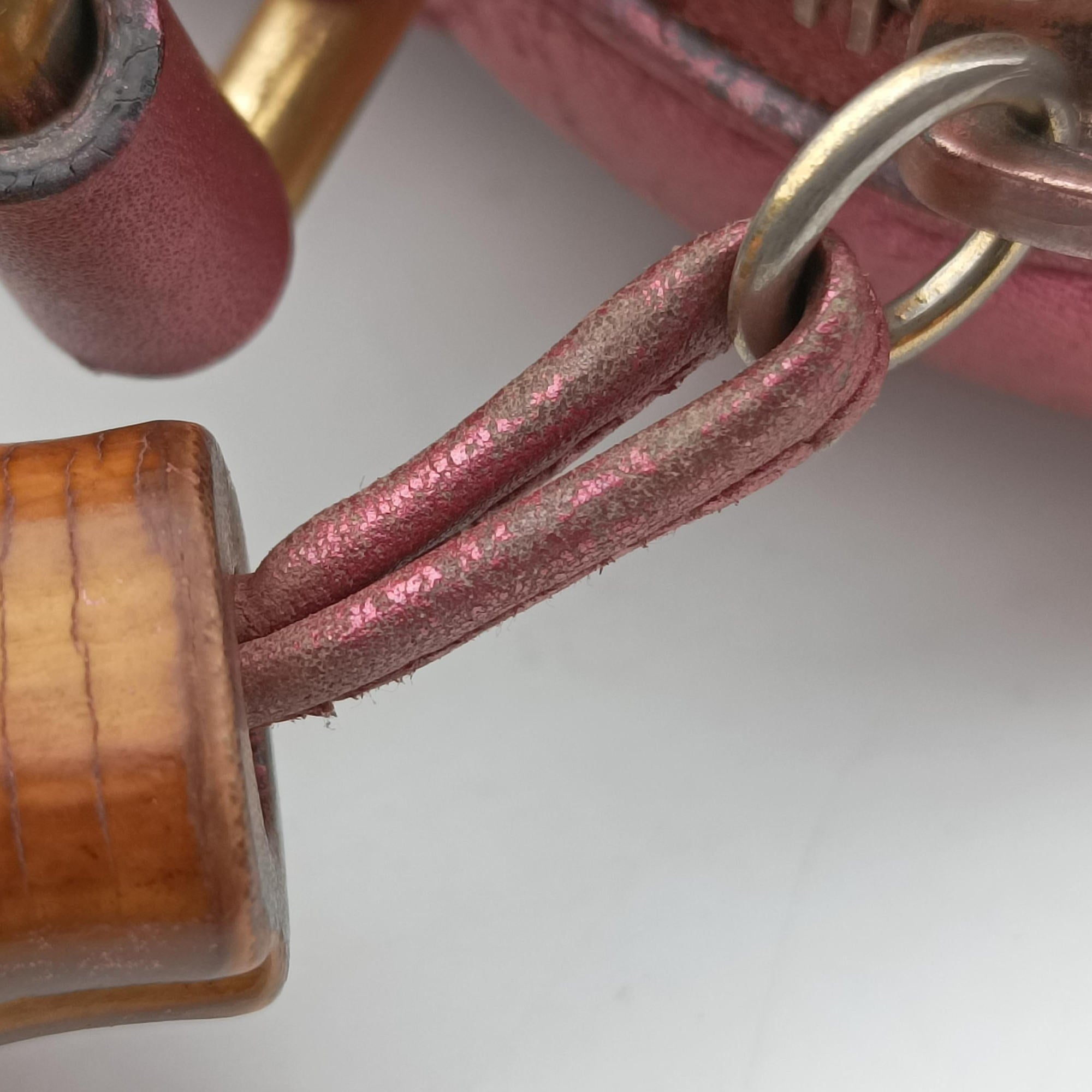 Pre-owned Gucci Microguccissima bamboo camera Pink Leather 309538 shoulderbag | stylenewstar