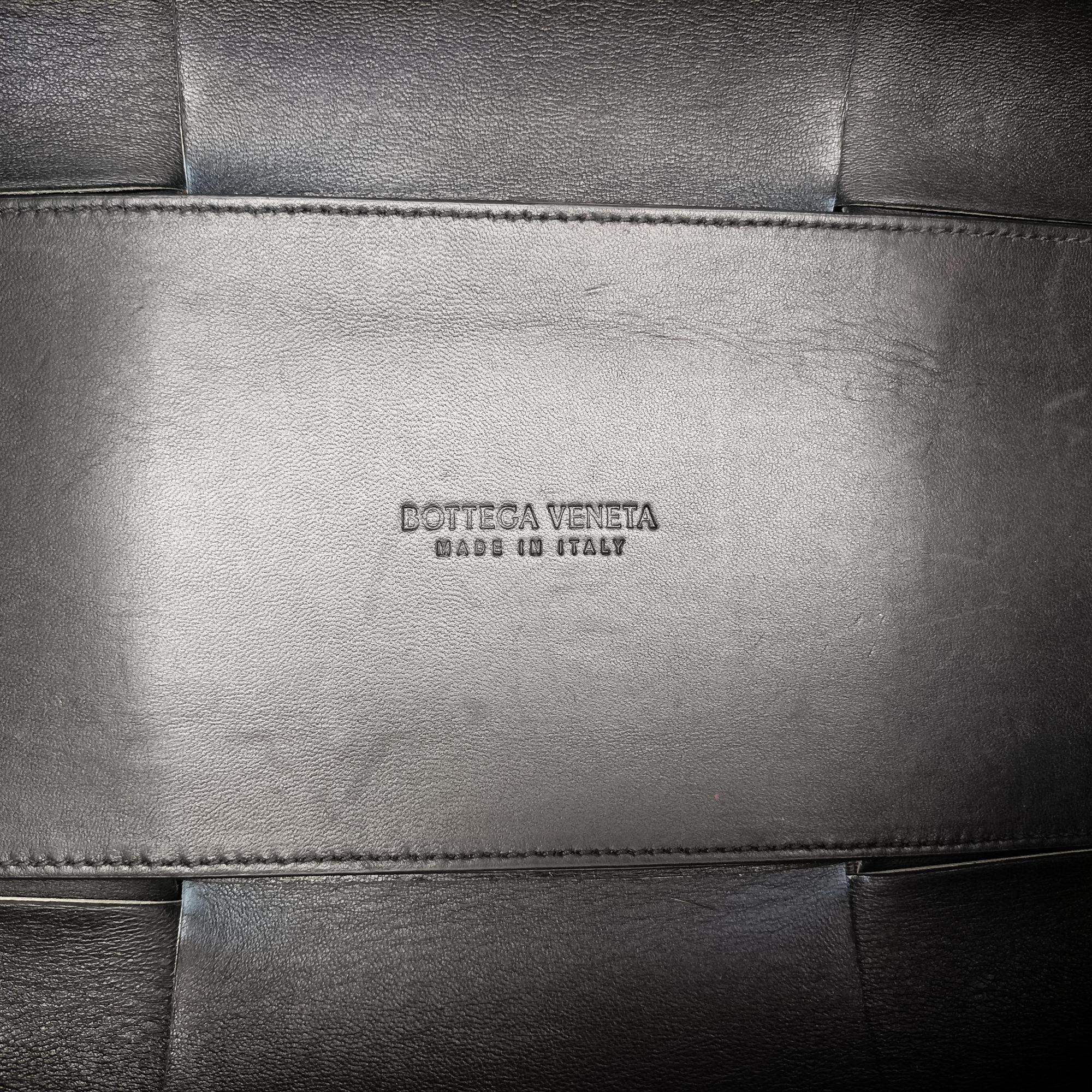 Pre-owned Bottega Veneta The Arcotote White lambskin  handbag | stylenewstar