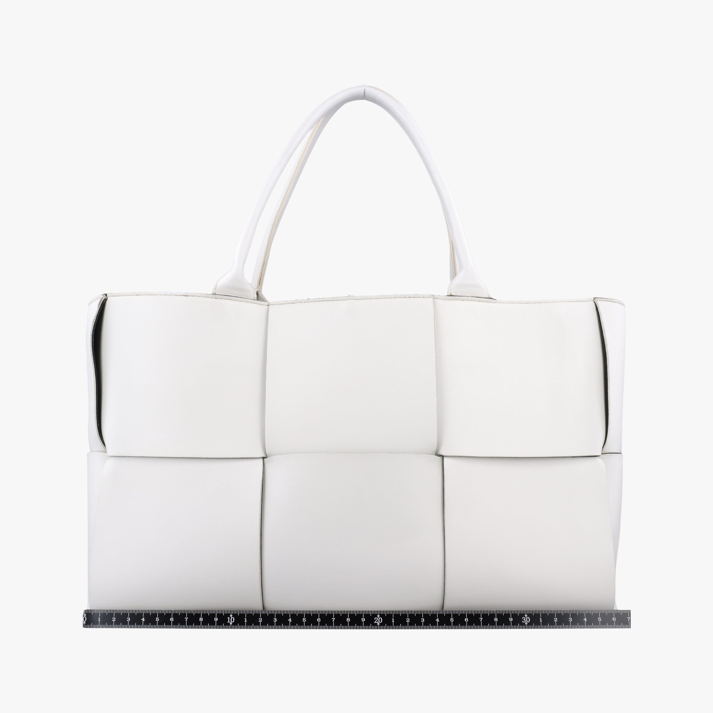 Pre-owned Bottega Veneta The Arcotote White lambskin  handbag | stylenewstar
