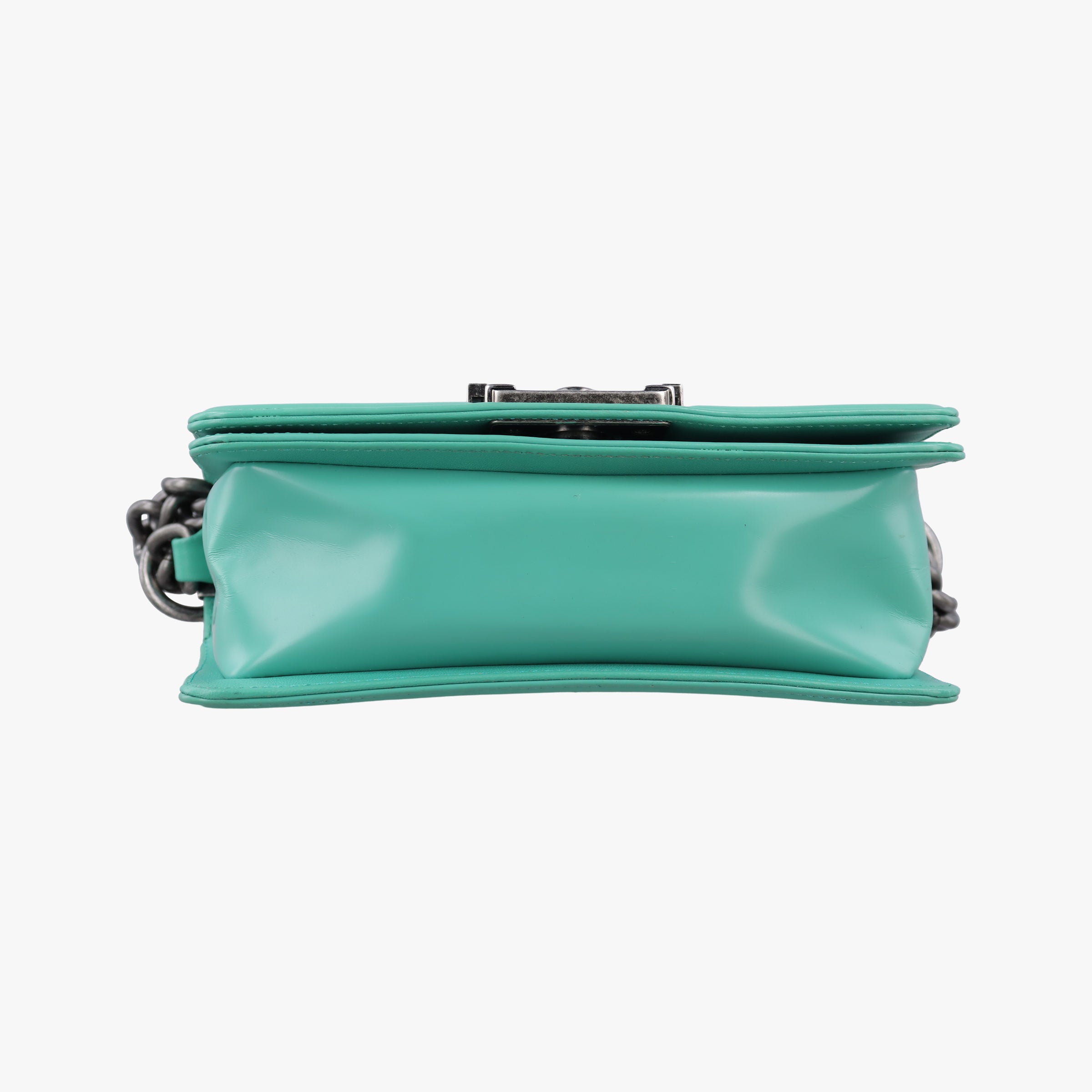 Vintage Chanel BOY CHANEL Green Leather A67085 shoulderbag | stylenewstar