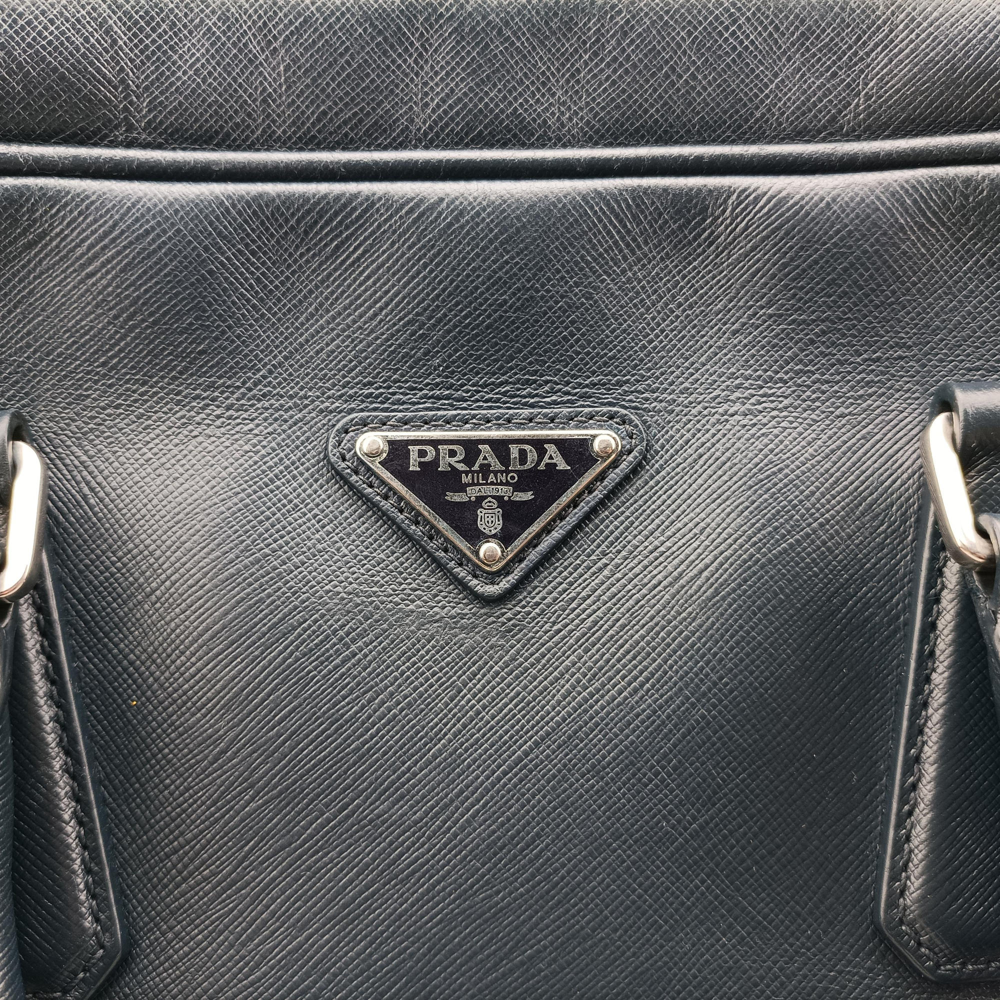 Pre-owned Prada Business Briefcase Navy SAFFIANO Leather 2VE011 shoulderbag | stylenewstar