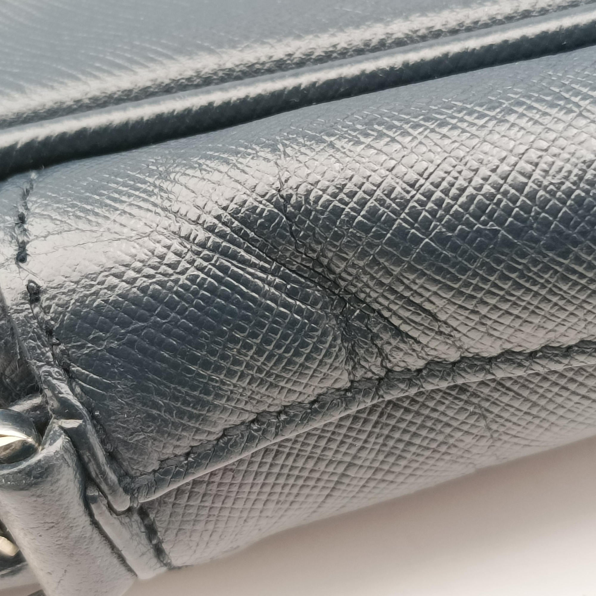 Pre-owned Prada Business Briefcase Navy SAFFIANO Leather 2VE011 shoulderbag | stylenewstar