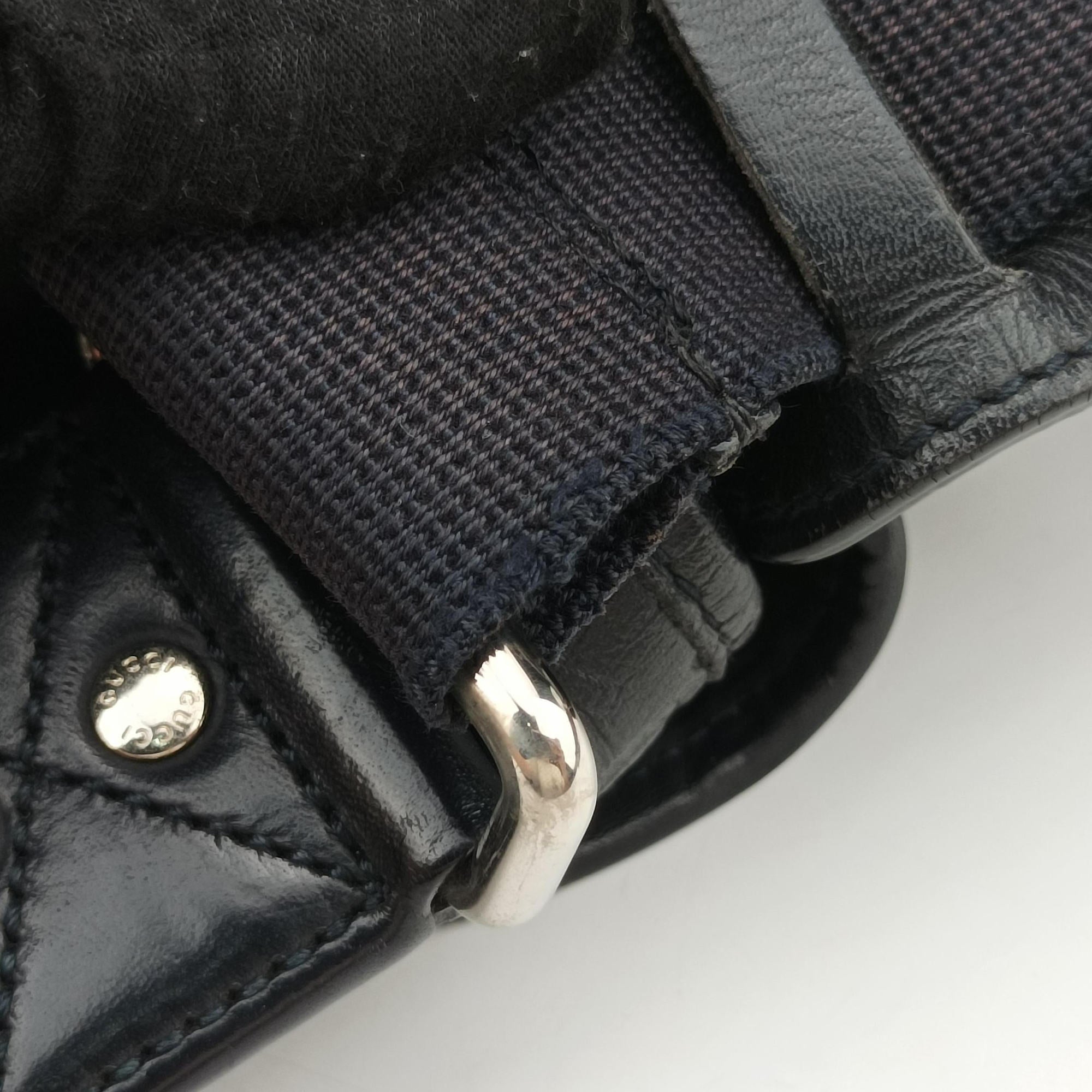 Pre-owned Gucci Guccissima Rubber Messenger Navy Leather 246067 shoulderbag | stylenewstar