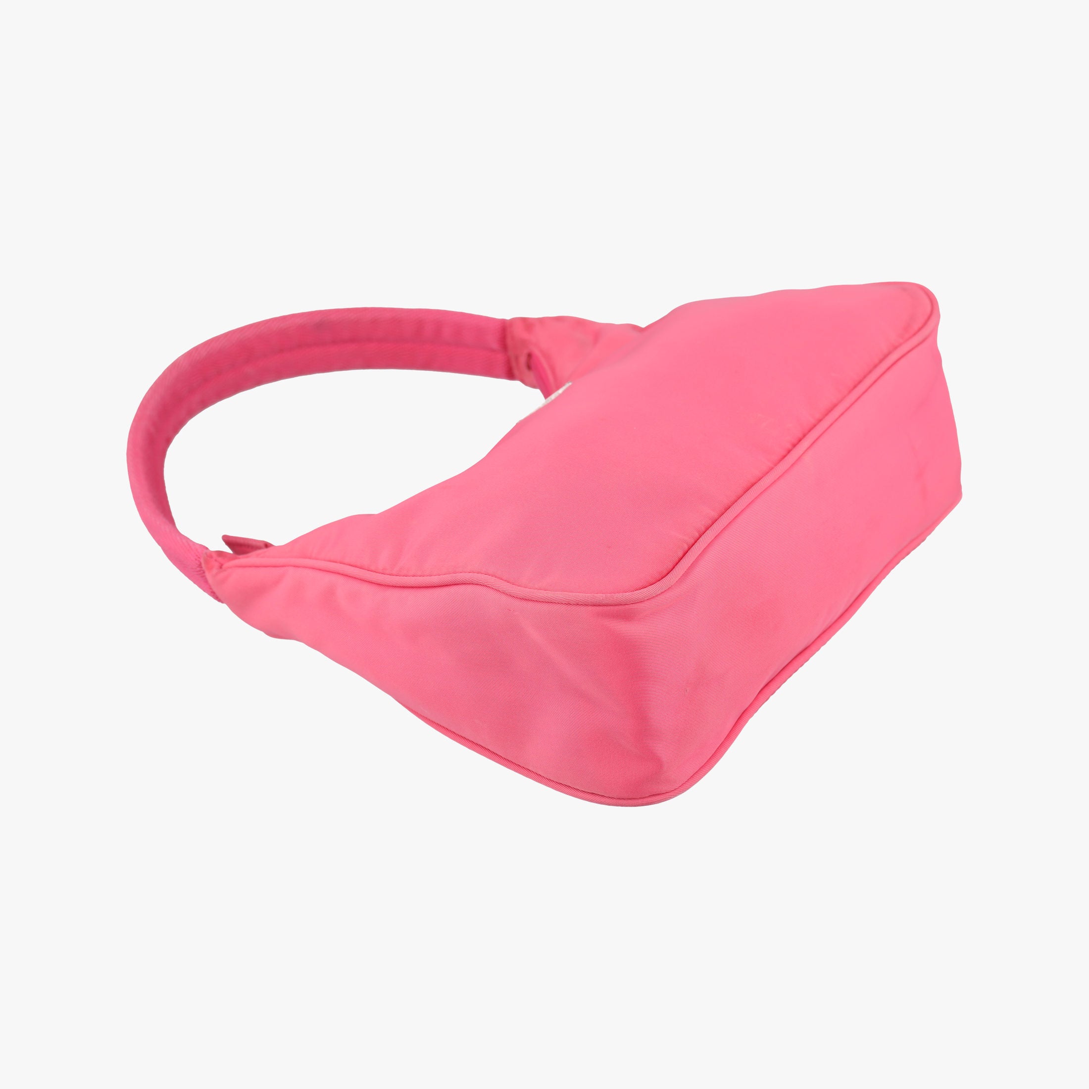 Secondhand Prada Re-Edition2000 Pink nylon 1NE515 handbag | stylenewstar