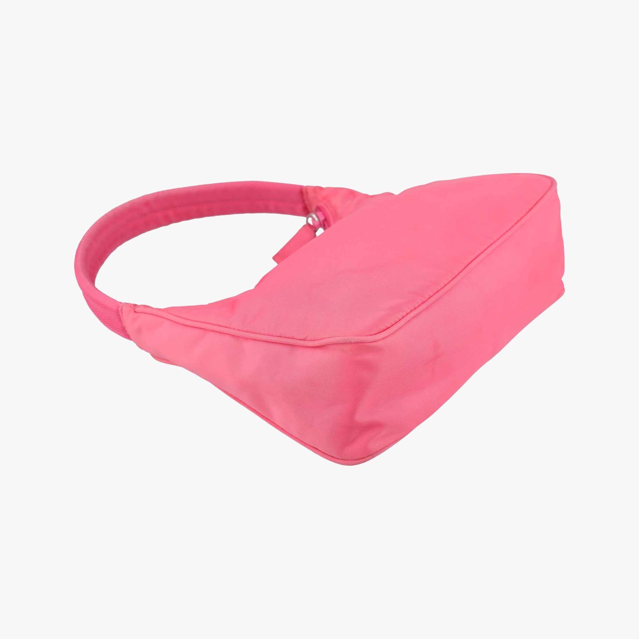 Secondhand Prada Re-Edition2000 Pink nylon 1NE515 handbag | stylenewstar