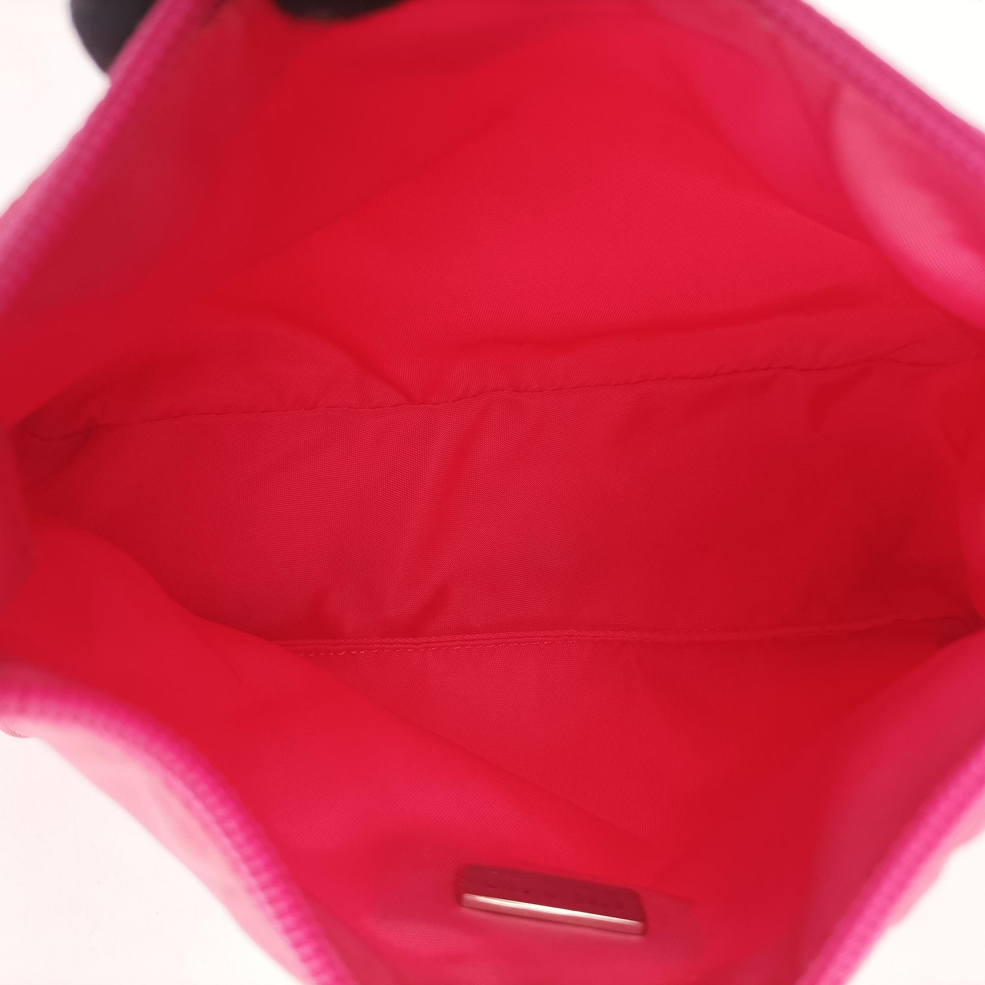 Secondhand Prada Re-Edition2000 Pink nylon 1NE515 handbag | stylenewstar