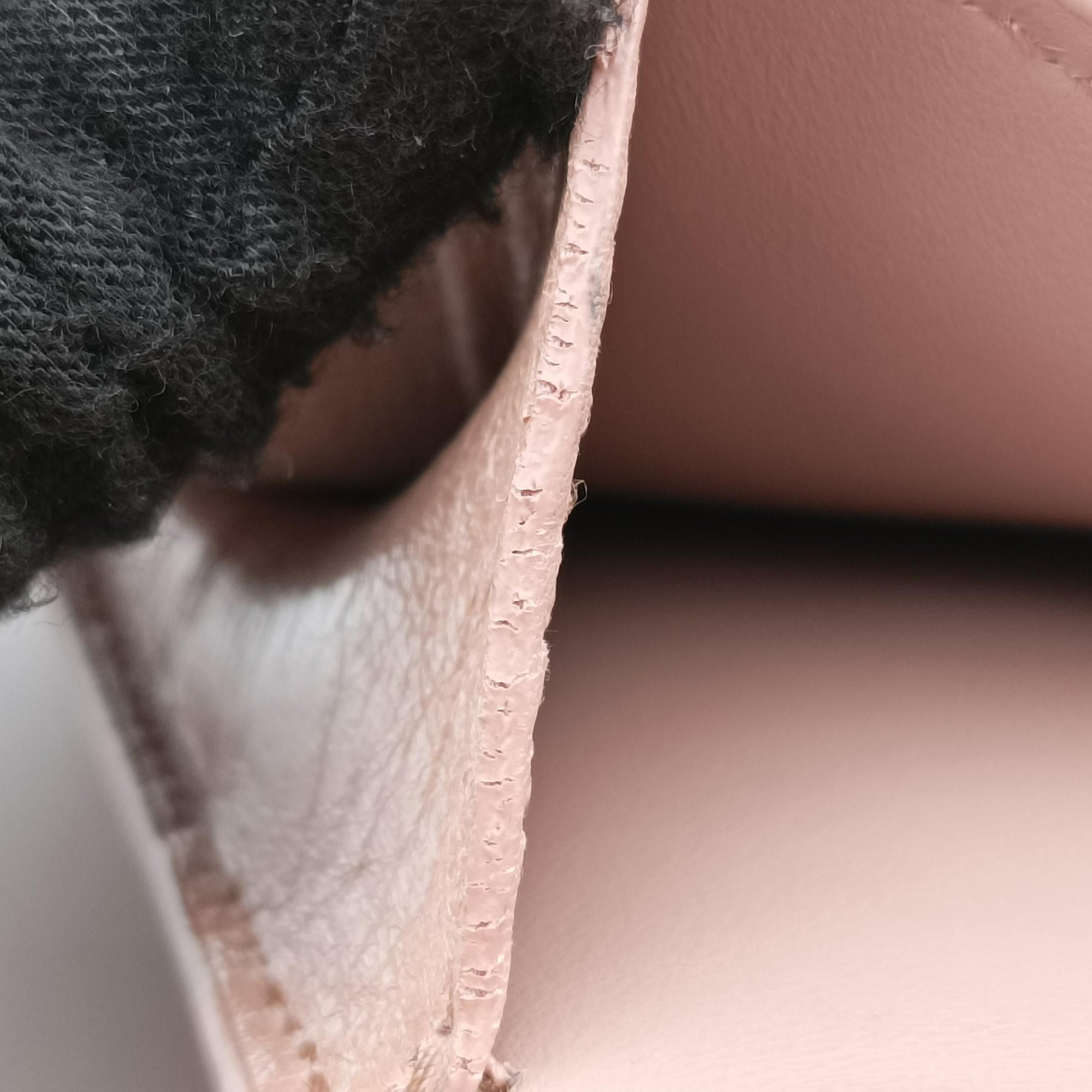 Pre-owned Christian Dior 30 Montaigne Pink leather  shoulderbag | stylenewstar