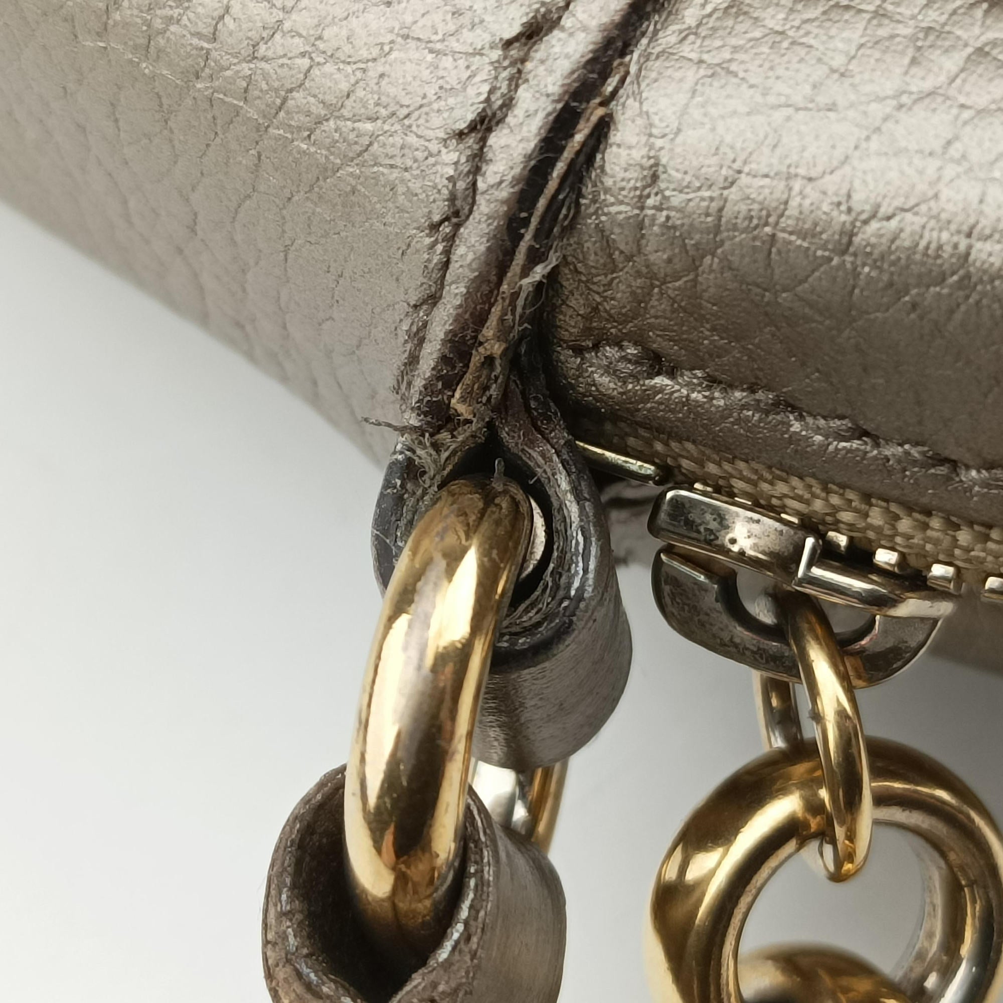 Pre-owned Gucci Soho Golden Leather 308364 shoulderbag | stylenewstar