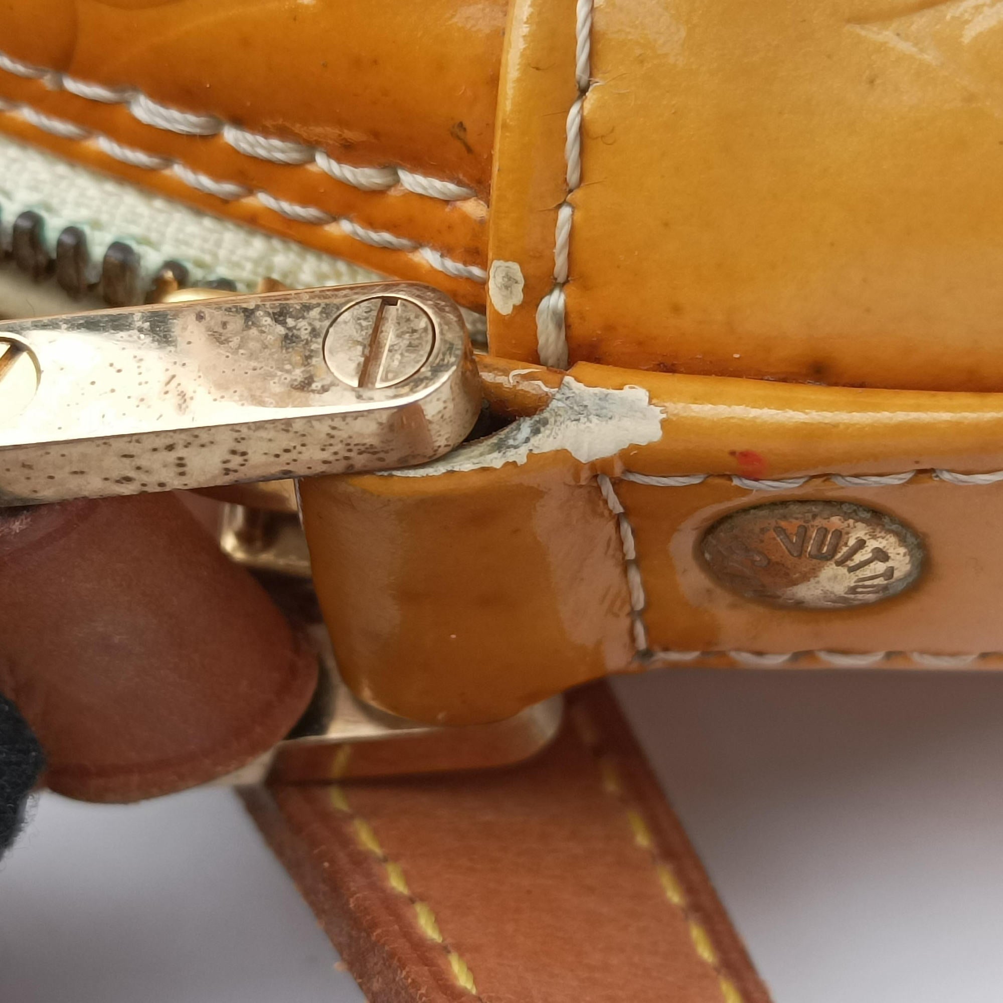 Pre-owned Louis Vuitton WOOSTER Yellow Patent leather M91075 shoulderbag | stylenewstar